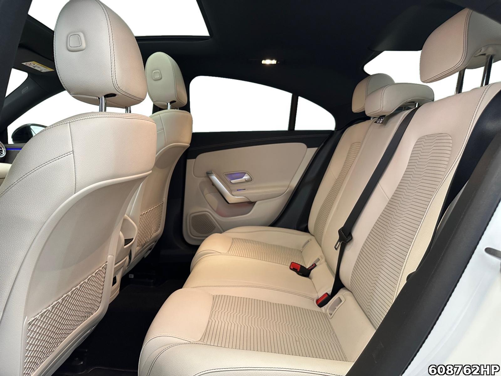 Fahrzeugabbildung Mercedes-Benz CLA 220 d Progressive Panoramadach DISTRONIC AHK
