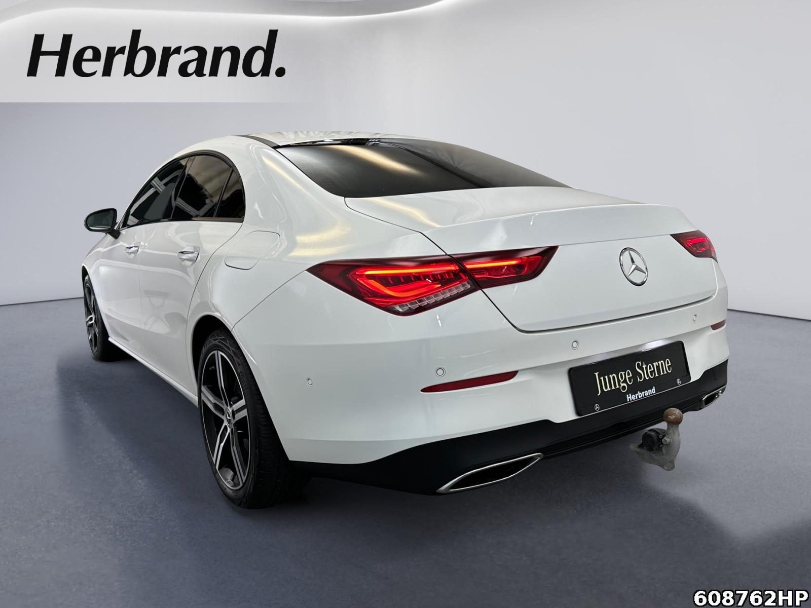 Fahrzeugabbildung Mercedes-Benz CLA 220 d Progressive Panoramadach DISTRONIC AHK