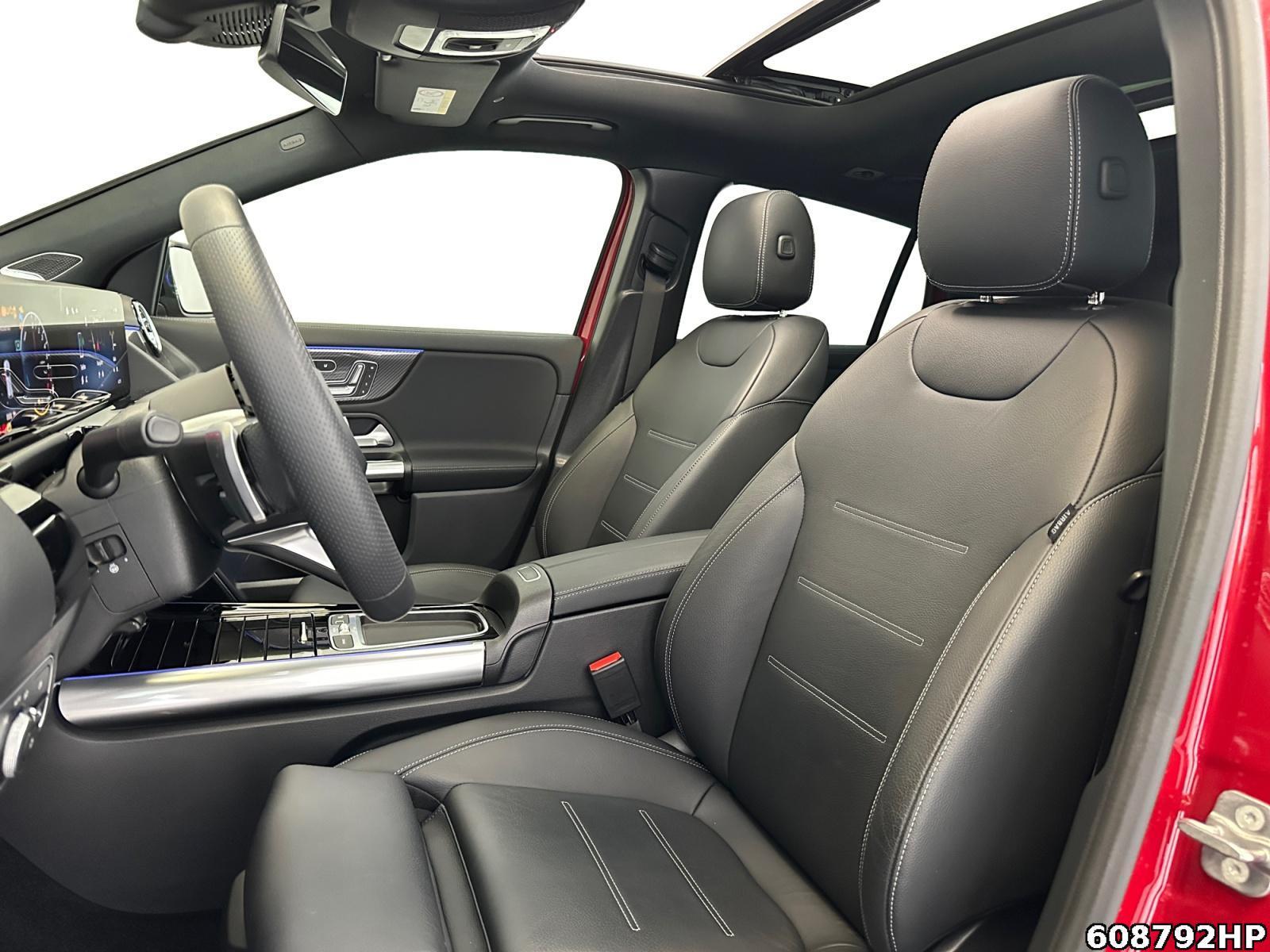 Fahrzeugabbildung Mercedes-Benz GLA 250 e AMG Pano Burmester Distronic AHK Memor