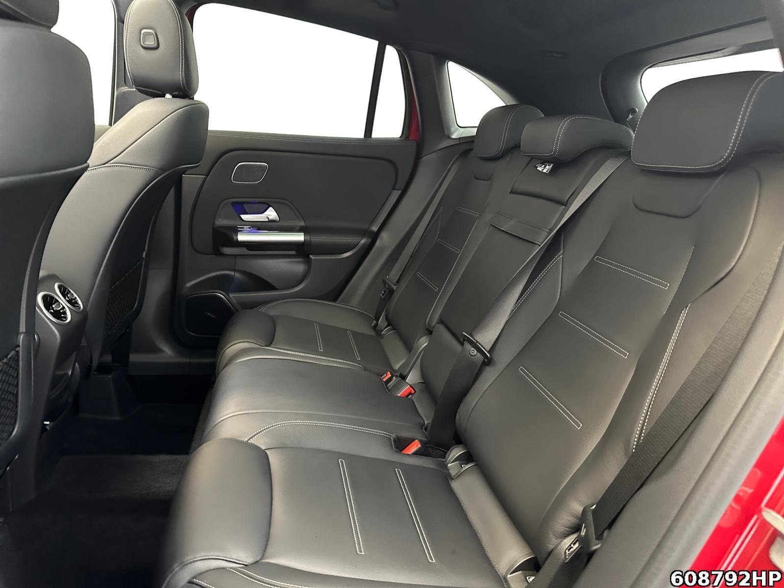 Fahrzeugabbildung Mercedes-Benz GLA 250 e AMG Pano Burmester Distronic AHK Memor