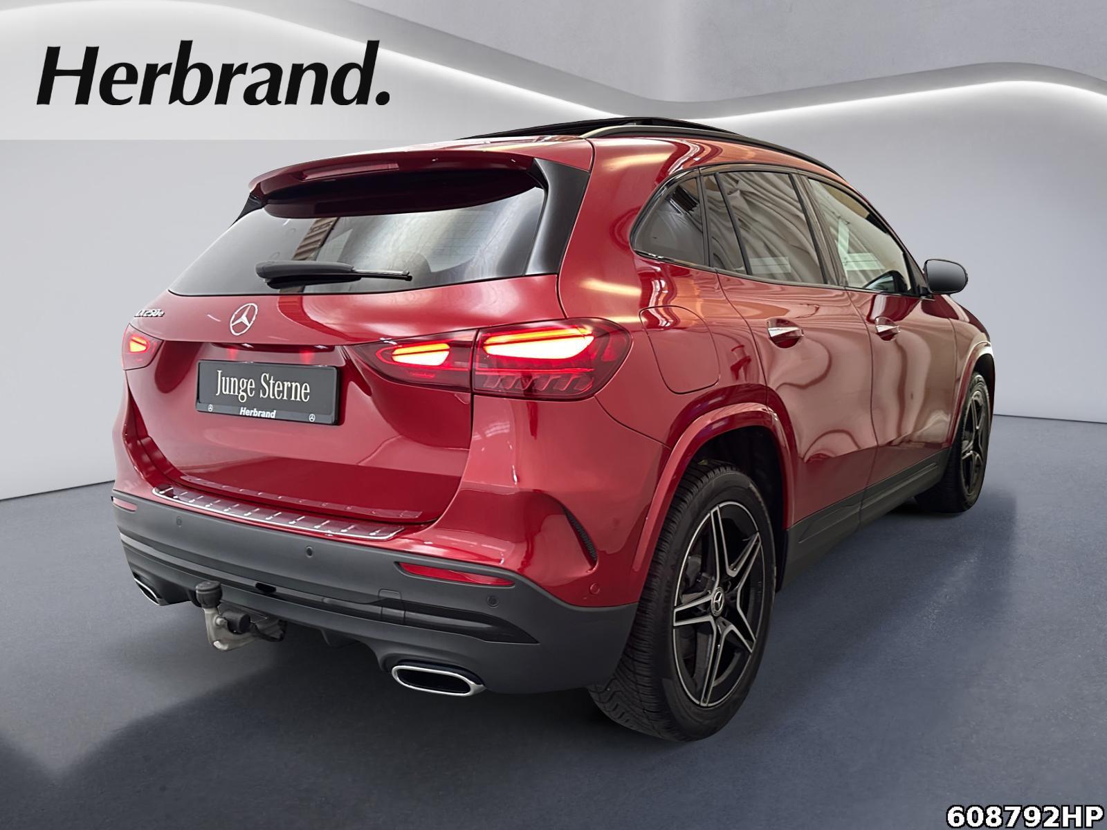 Fahrzeugabbildung Mercedes-Benz GLA 250 e AMG Pano Burmester Distronic AHK Memor