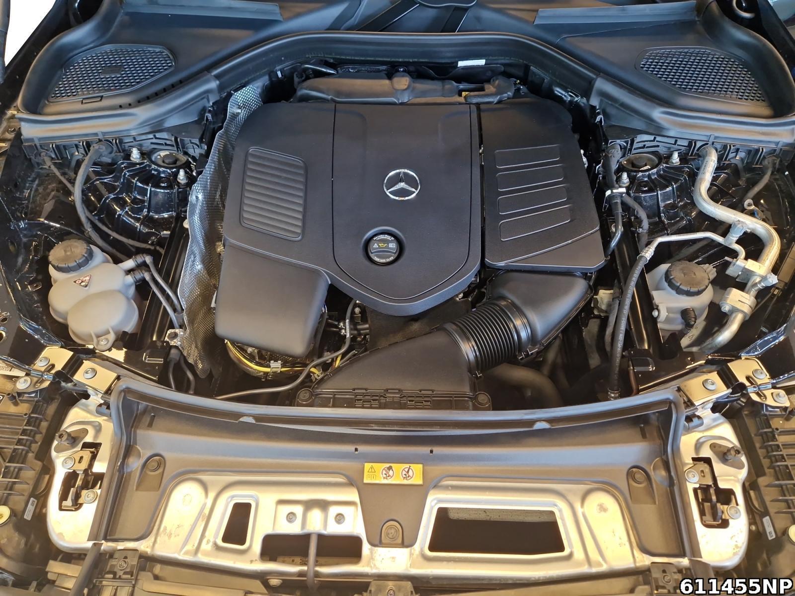 Fahrzeugabbildung Mercedes-Benz GLC 300 4M AMG Coupé Burmester Pano DigitalLight