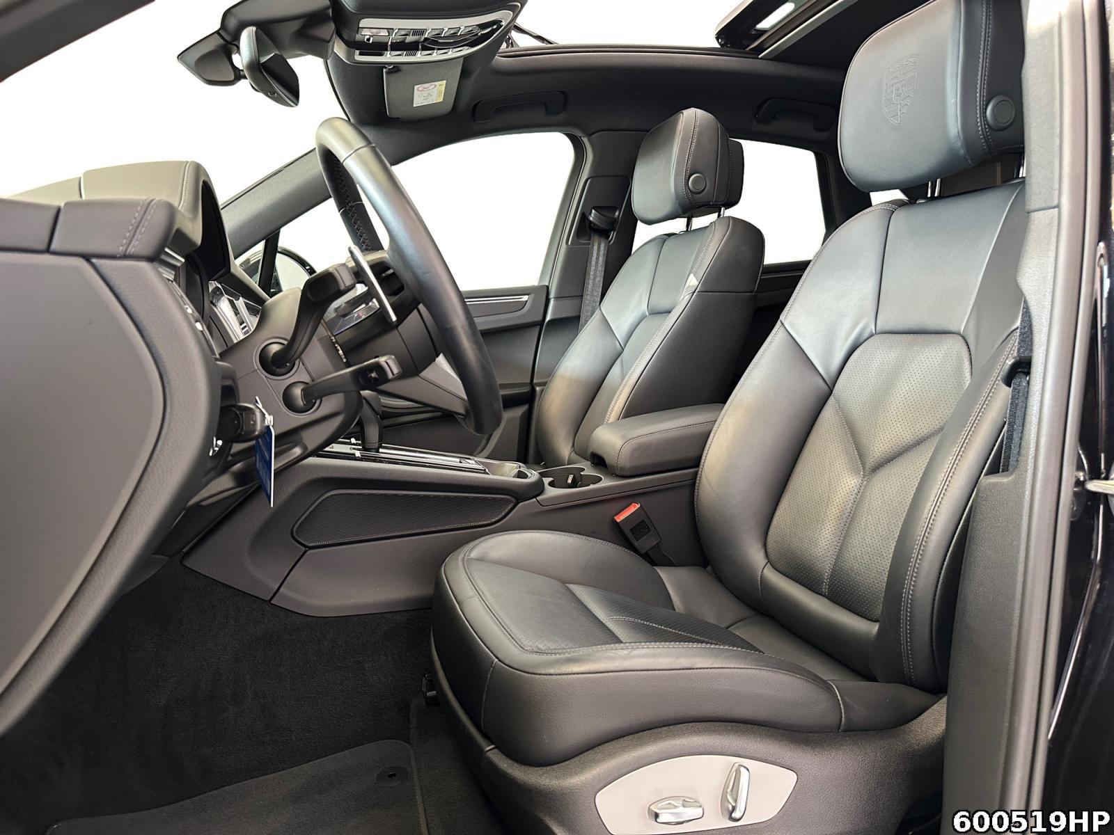 Fahrzeugabbildung Porsche Macan 2.0T Basis OPF (EURO 6d) Pano,Memo,20 Zoll