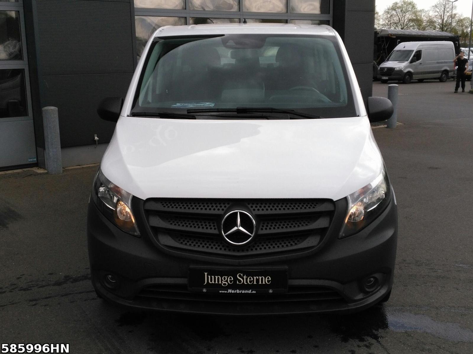 Fahrzeugabbildung Mercedes-Benz Vito 114 Tourer Automatik*'Standh*Klima*Tempo*