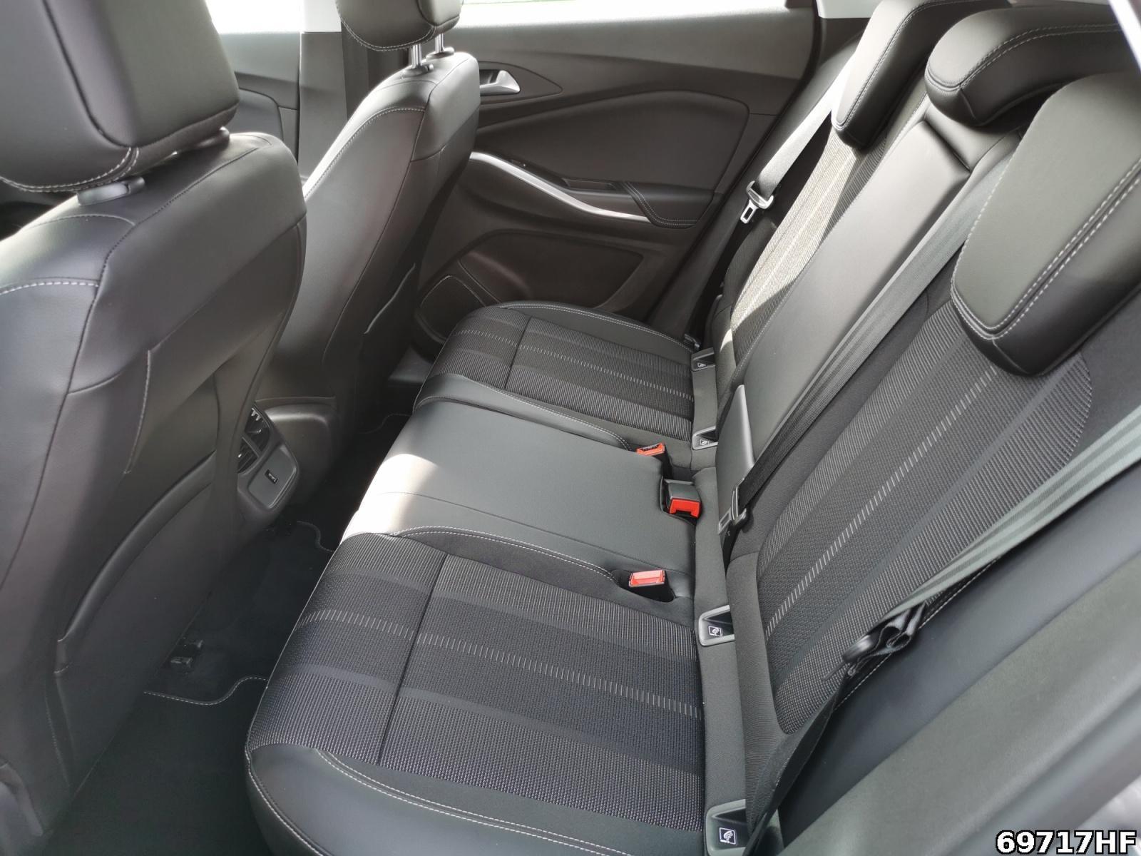 Fahrzeugabbildung Opel Grandland X (X) 1.2 Turbo GS Line*PDC*SHZ*Klima*