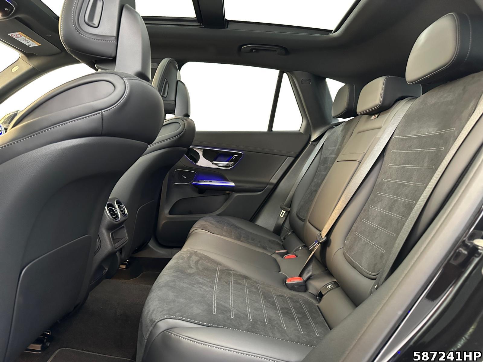 Fahrzeugabbildung Mercedes-Benz GLC 220 d 4MATIC +EDITION-AMG+PANO+DISTRONIC+