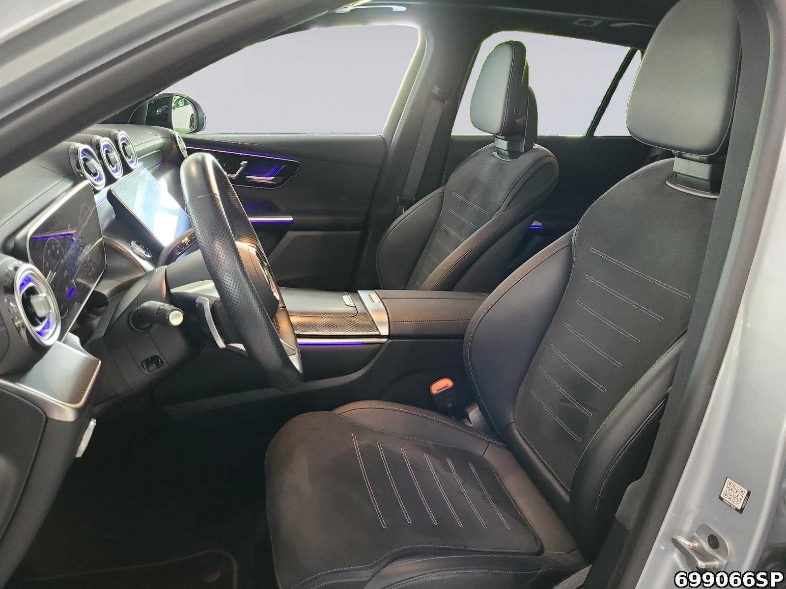 Fahrzeugabbildung Mercedes-Benz GLC 300 d 4M AMG NIGHT AHK PANO MEMORY KAMERA