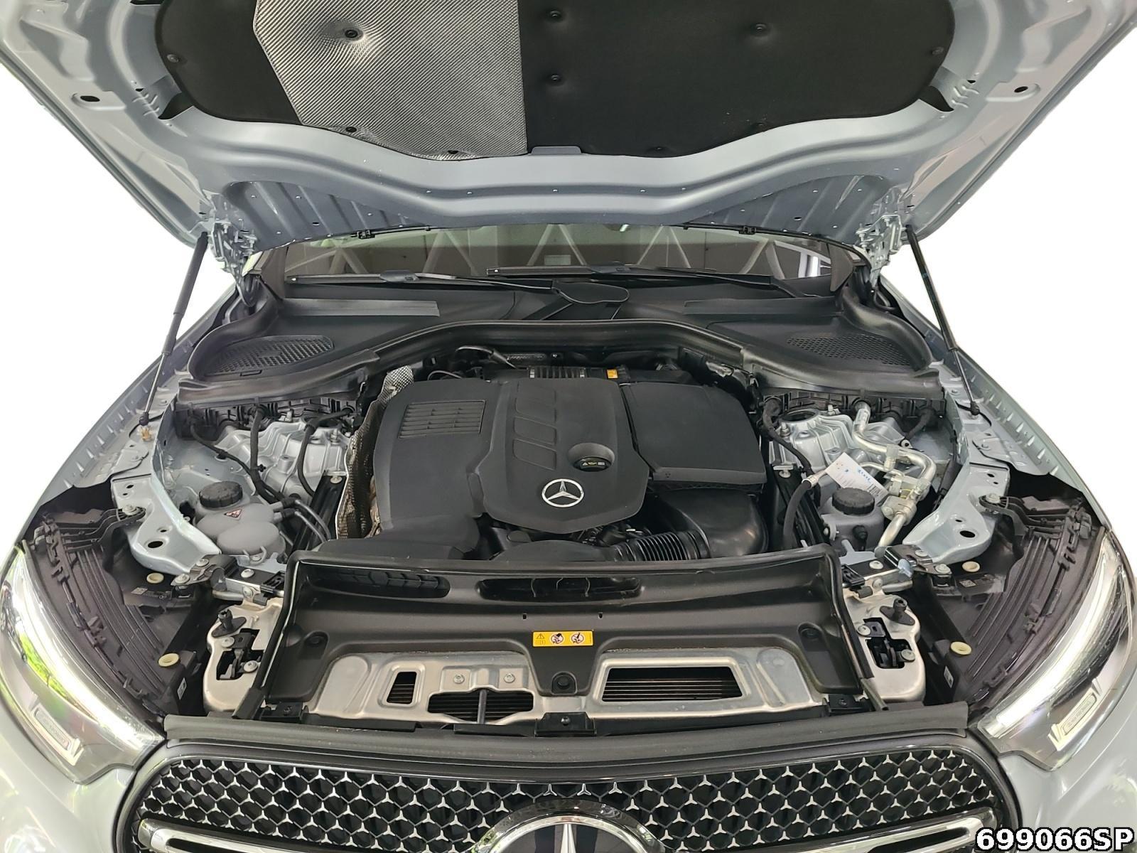 Fahrzeugabbildung Mercedes-Benz GLC 300 d 4M AMG NIGHT AHK PANO MEMORY KAMERA