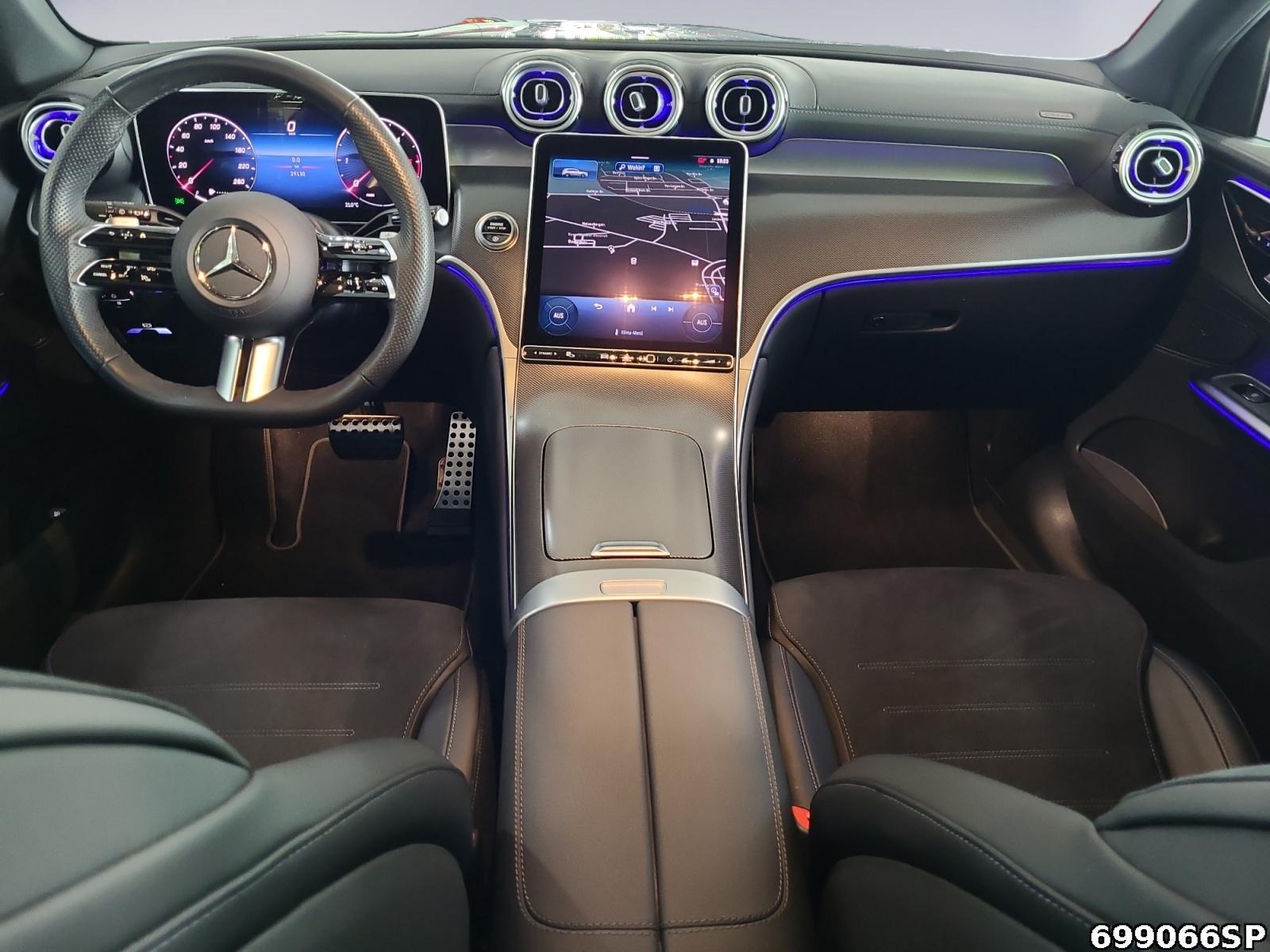 Fahrzeugabbildung Mercedes-Benz GLC 300 d 4M AMG NIGHT AHK PANO MEMORY KAMERA