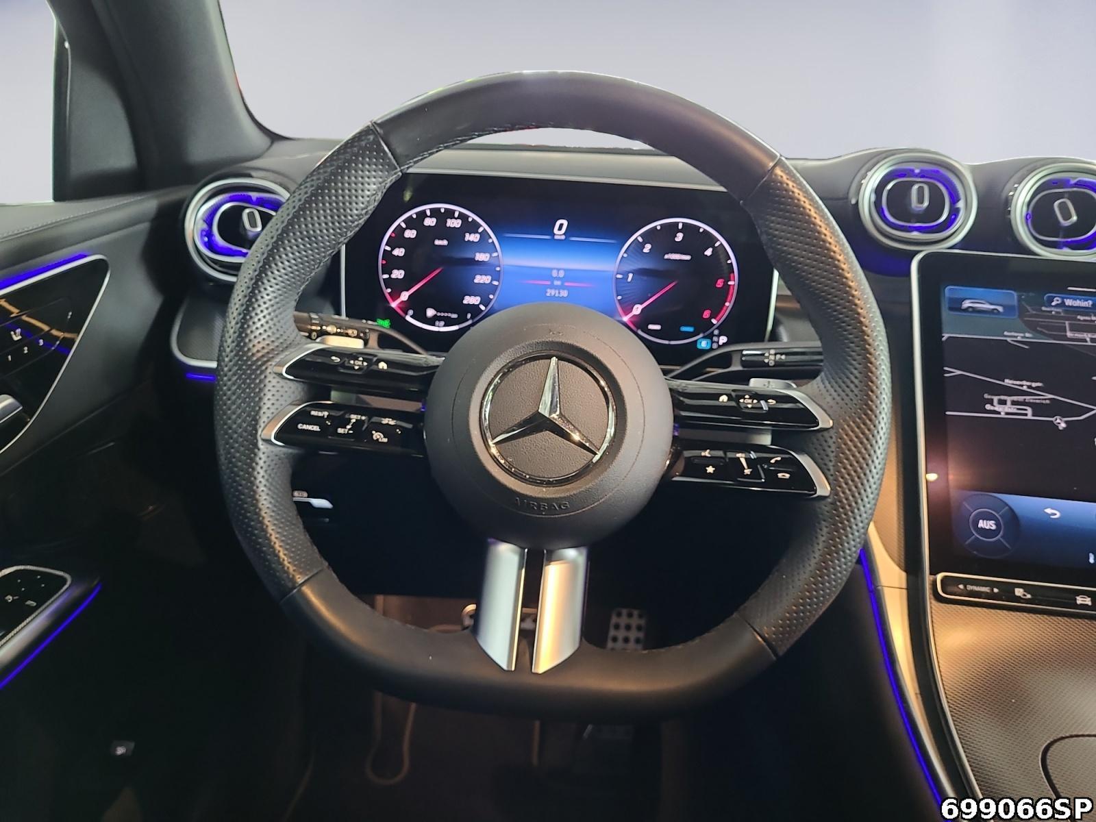 Fahrzeugabbildung Mercedes-Benz GLC 300 d 4M AMG NIGHT AHK PANO MEMORY KAMERA