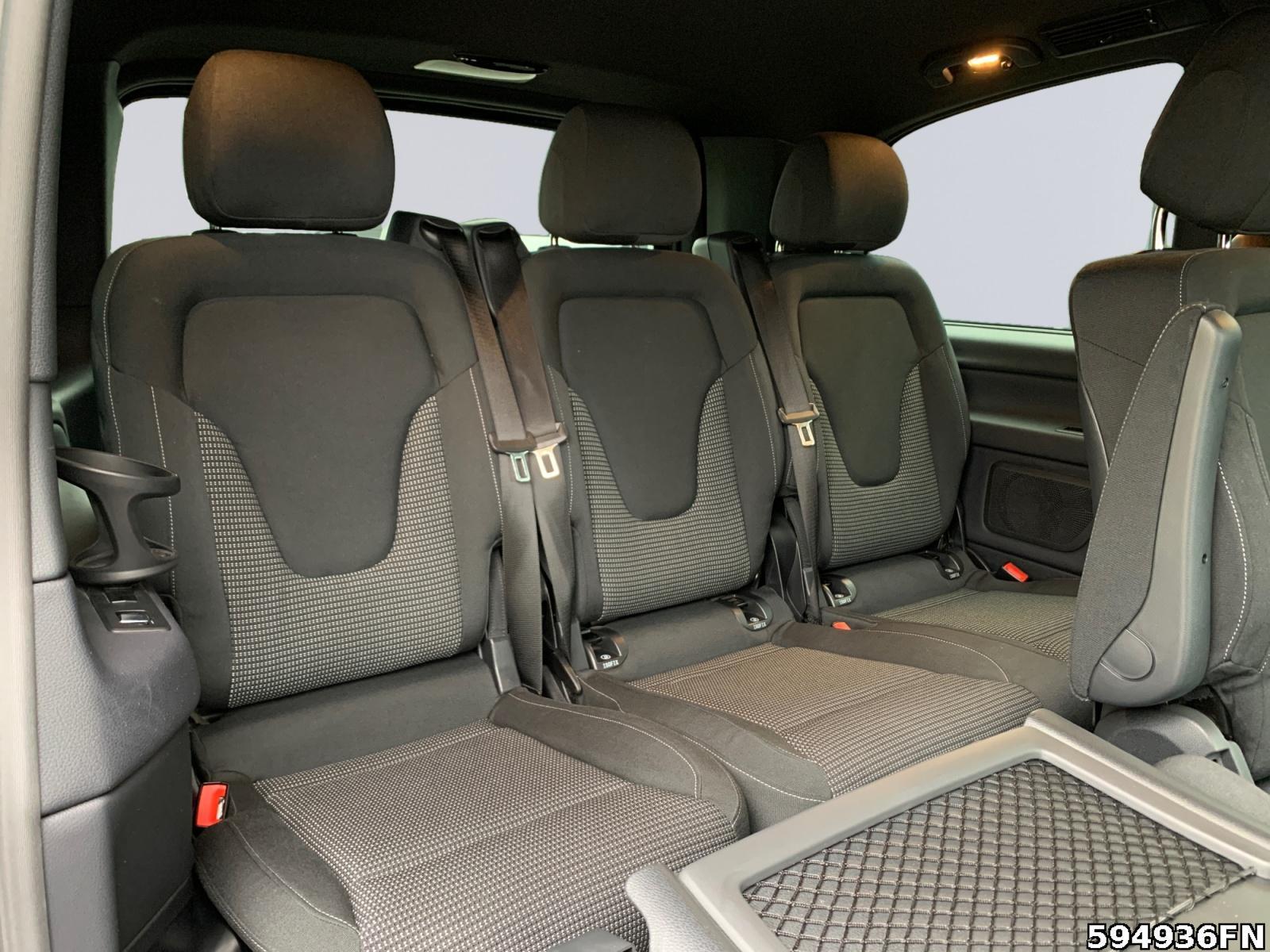 Fahrzeugabbildung Mercedes-Benz V 250 ED/K AMG DISTRONIC*LED*DREHBARE SITZE VORN