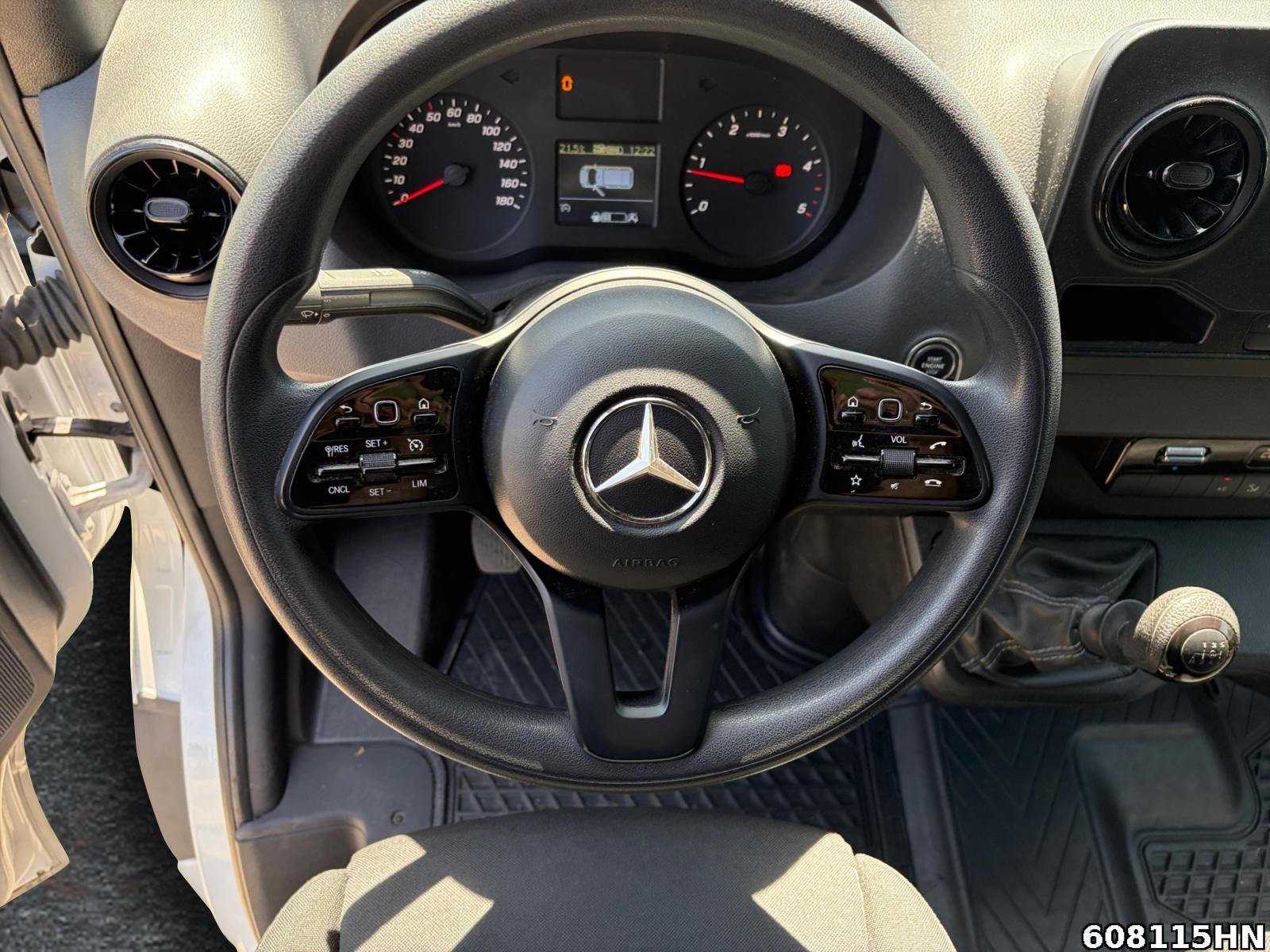 Fahrzeugabbildung Mercedes-Benz Sprinter 317 CDI *Maxi*Klima*Kamera*AHK*MBUX*