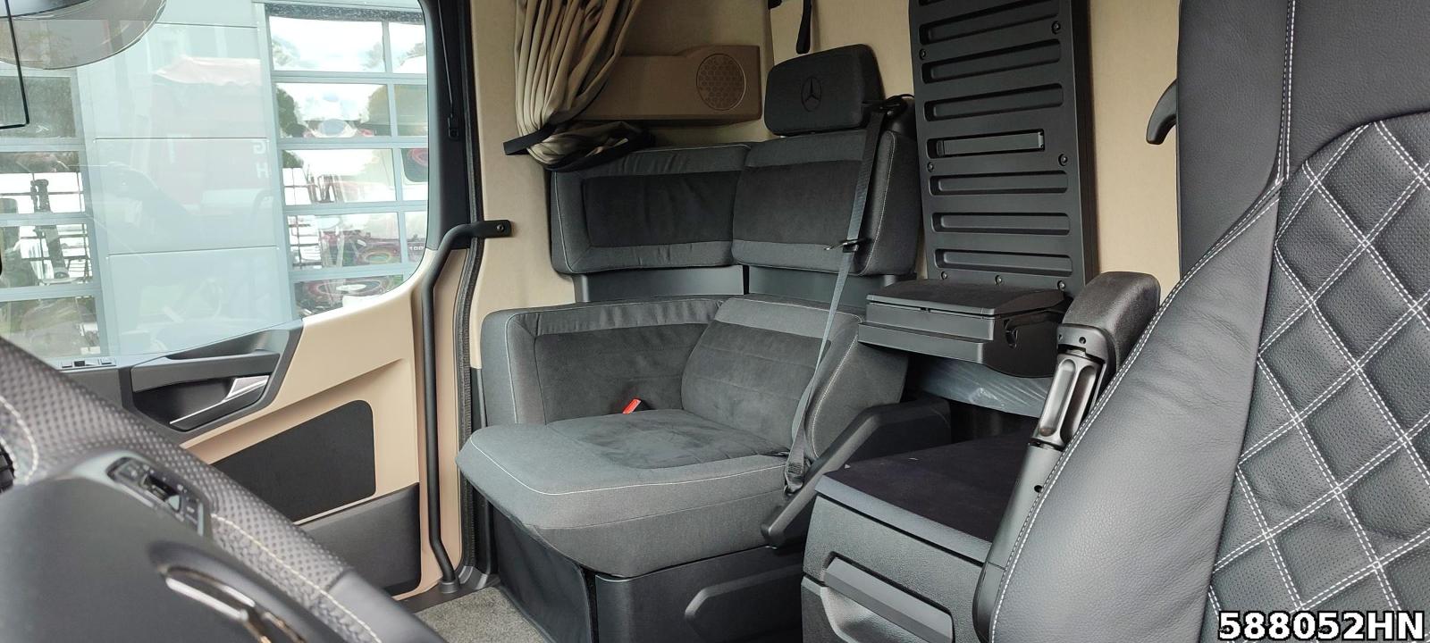 Fahrzeugabbildung Mercedes-Benz ACTROS 1851 LS ProCabin, Gigaspace, Alufelgen
