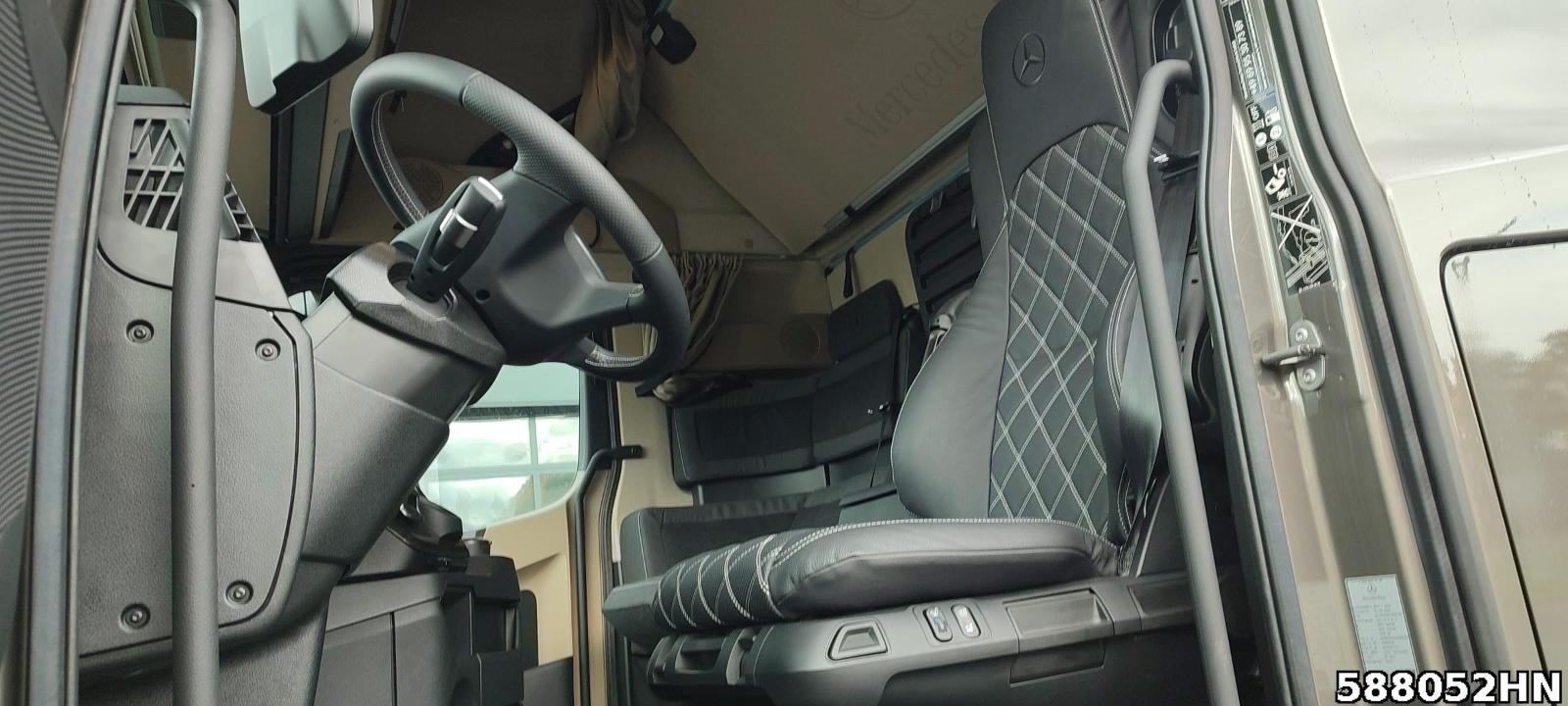 Fahrzeugabbildung Mercedes-Benz ACTROS 1851 LS ProCabin, Gigaspace, Alufelgen