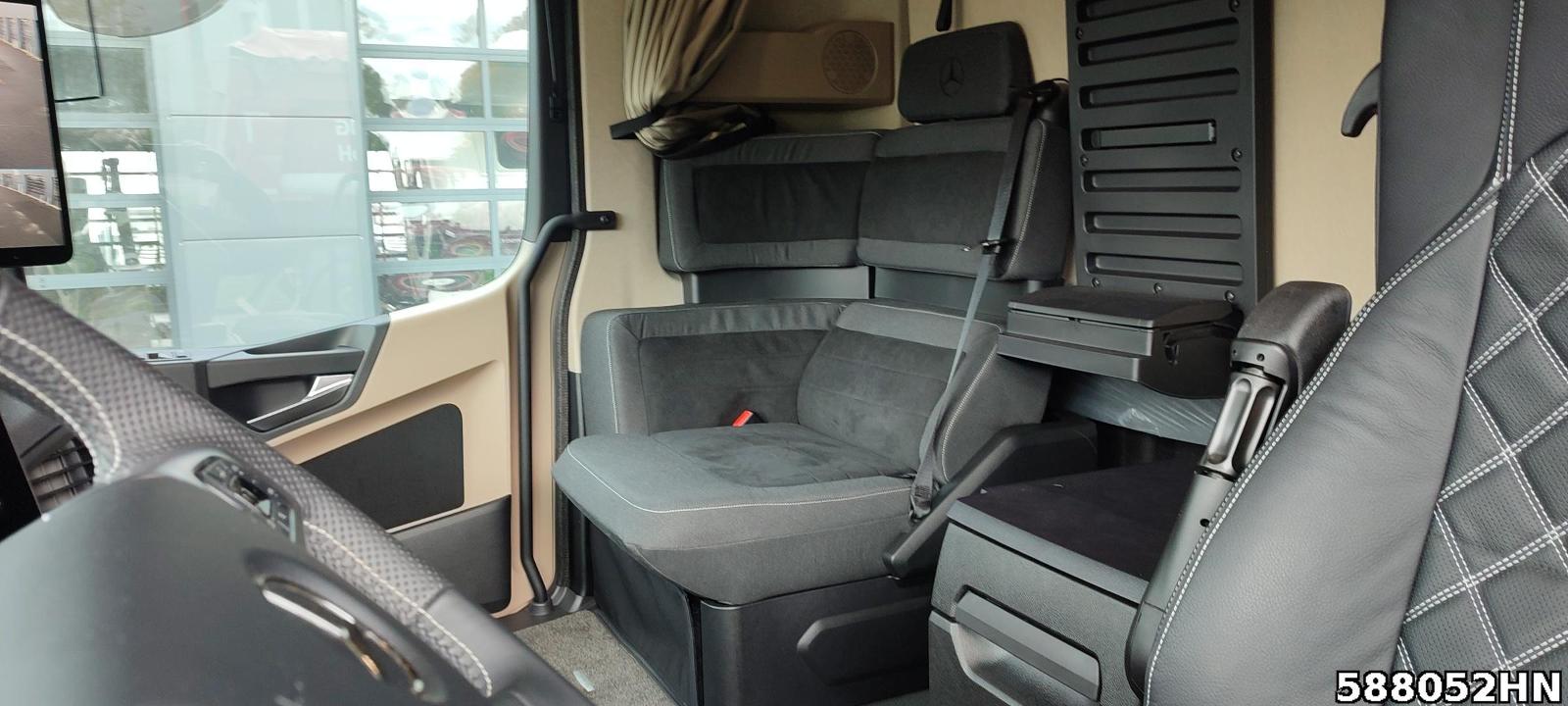 Fahrzeugabbildung Mercedes-Benz ACTROS 1851 LS ProCabin, Gigaspace, Alufelgen