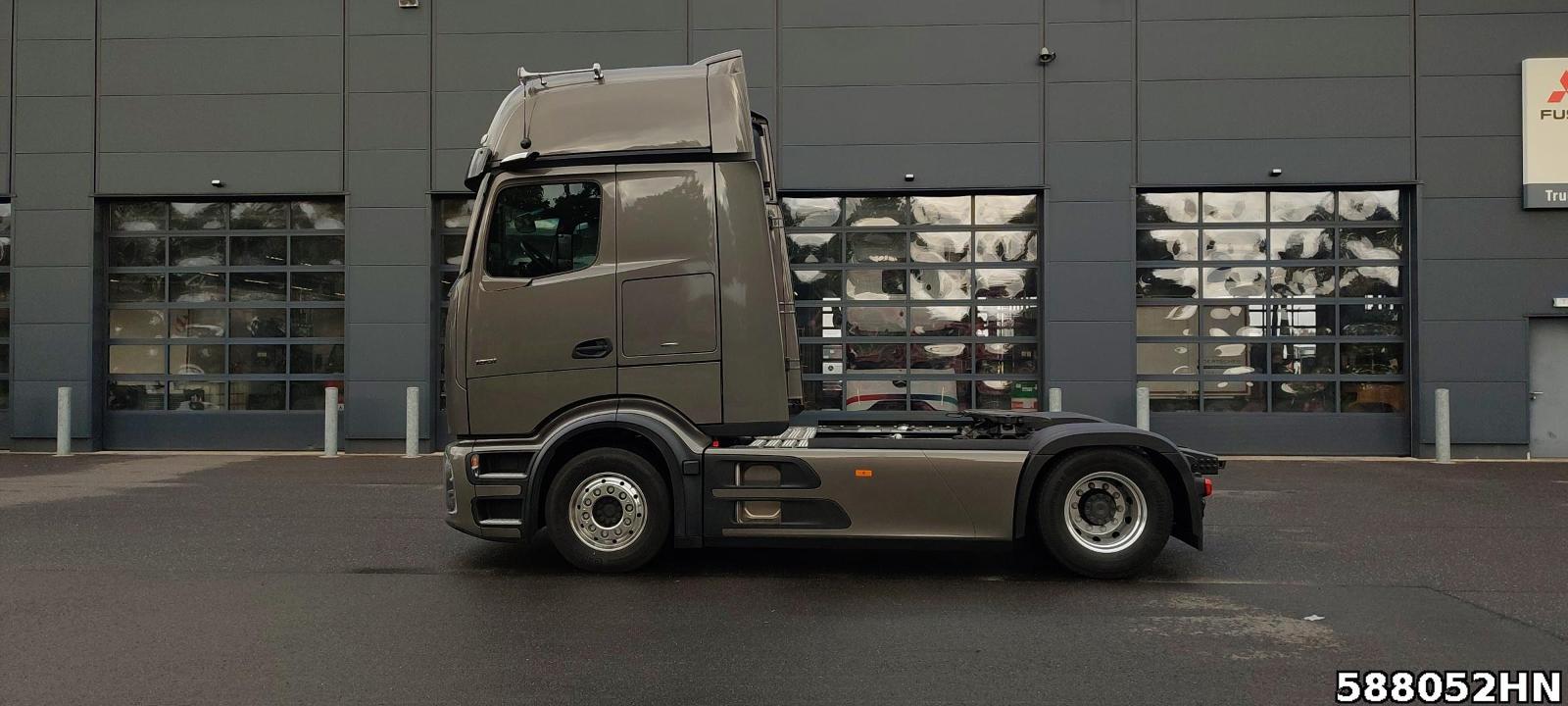 Fahrzeugabbildung Mercedes-Benz ACTROS 1851 LS ProCabin, Gigaspace, Alufelgen
