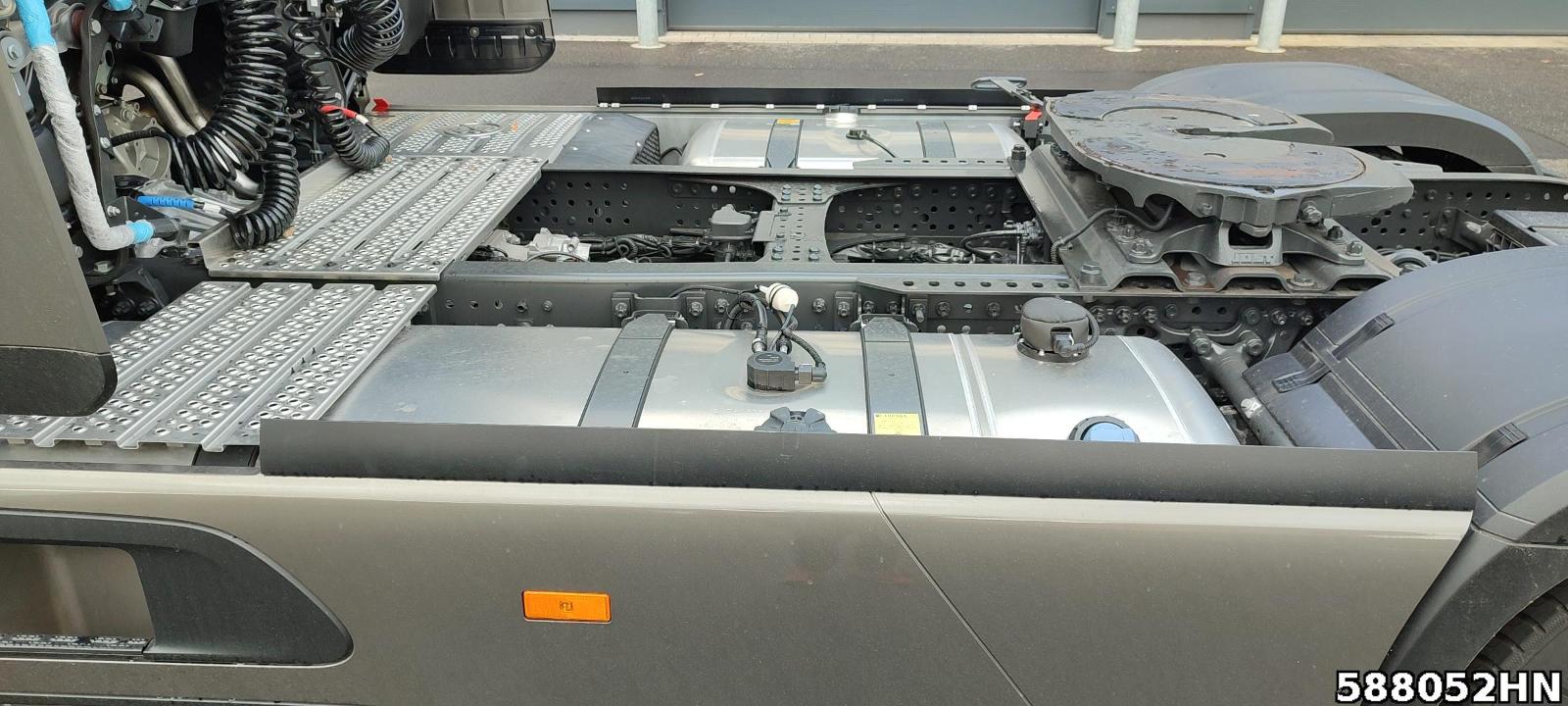 Fahrzeugabbildung Mercedes-Benz ACTROS 1851 LS ProCabin, Gigaspace, Alufelgen