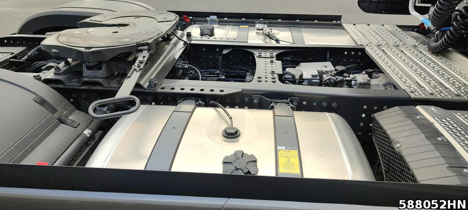 Fahrzeugabbildung Mercedes-Benz ACTROS 1851 LS ProCabin, Gigaspace, Alufelgen