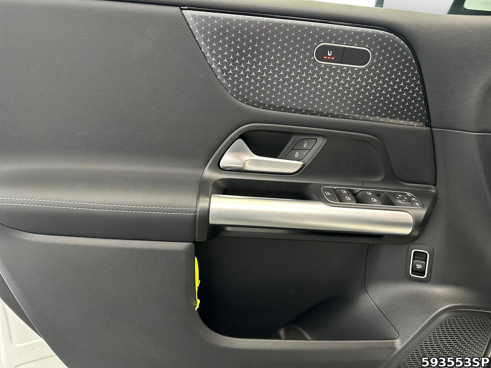 Fahrzeugabbildung Mercedes-Benz B 200 d Progressive Pano AHK LED CarPlay 17LM.