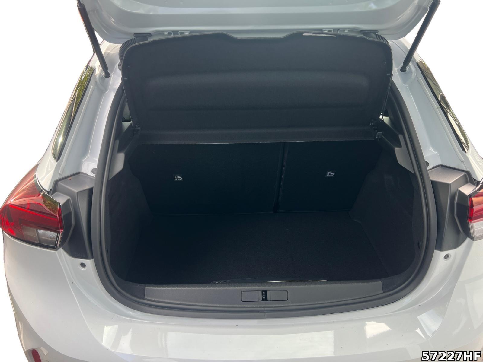 Fahrzeugabbildung Opel Corsa Edition Hybrid 110 PS AT