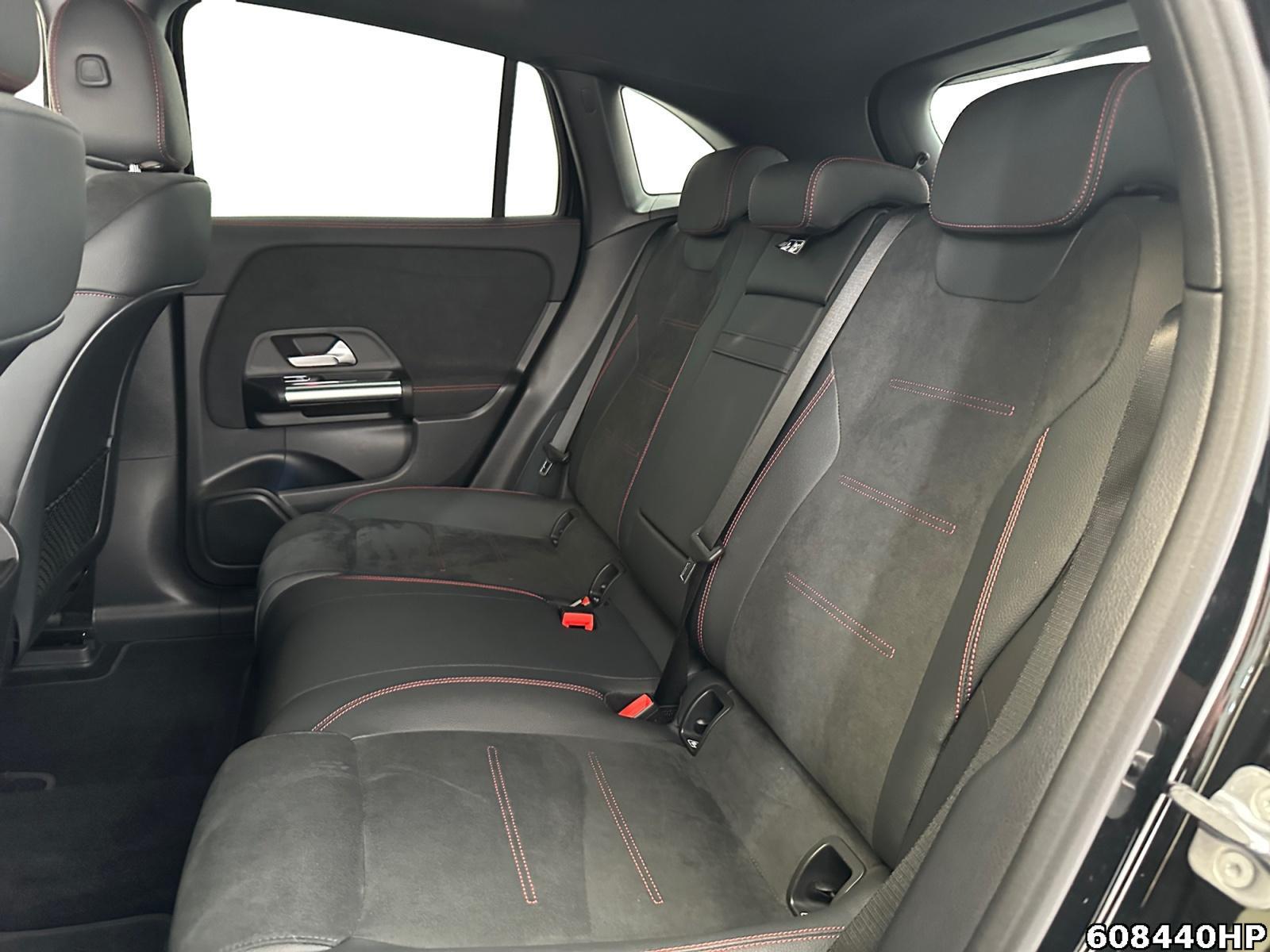 Fahrzeugabbildung Mercedes-Benz EQA AMG Night Ambiente Kamera CarPlay Totw.