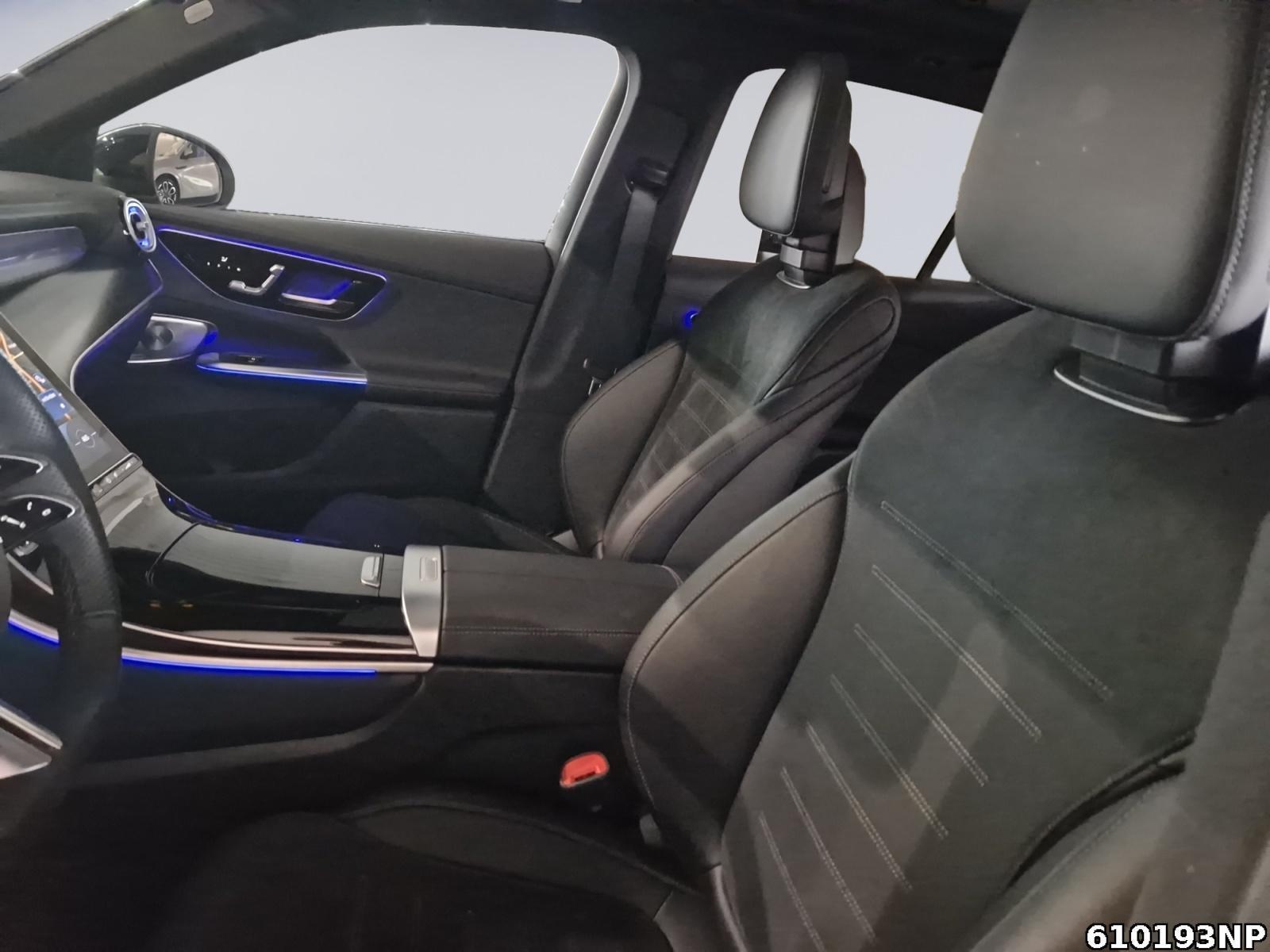 Fahrzeugabbildung Mercedes-Benz GLC 300 de 4M AMG Pano AHK Burmester 360° Totw.