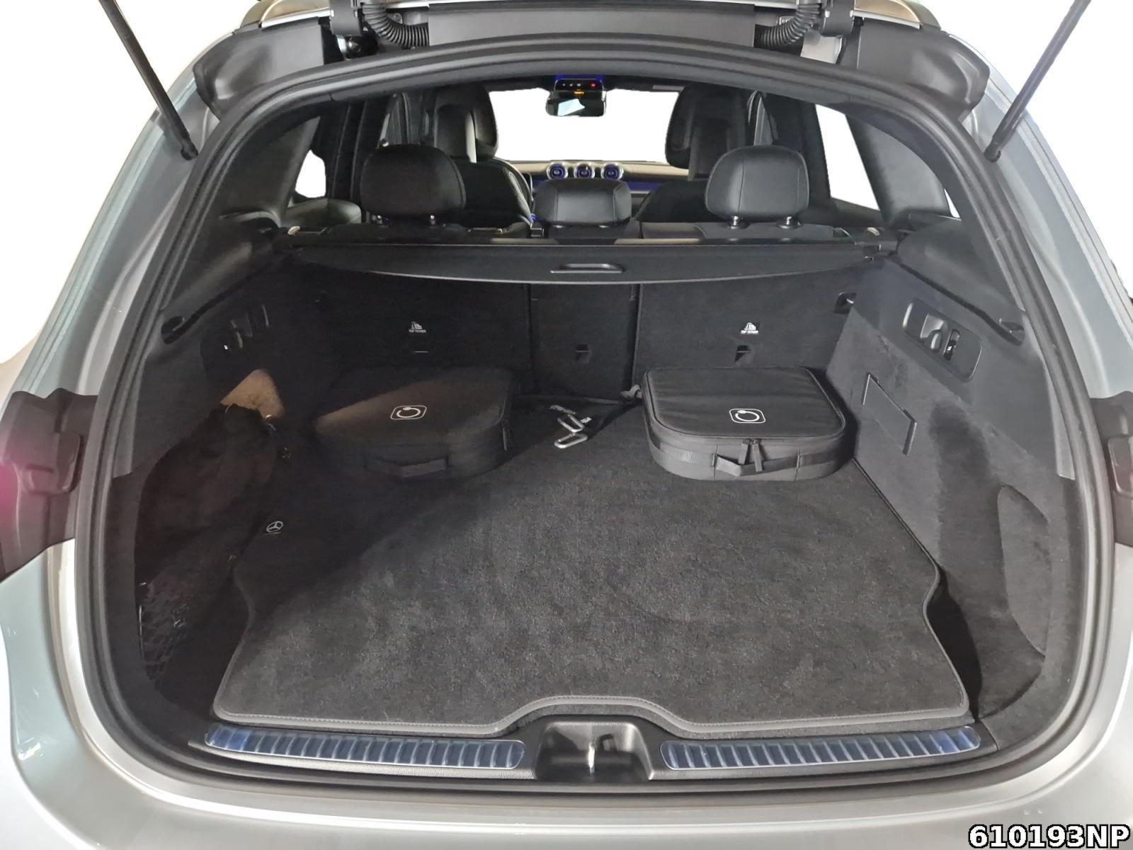 Fahrzeugabbildung Mercedes-Benz GLC 300 de 4M AMG Pano AHK Burmester 360° Totw.