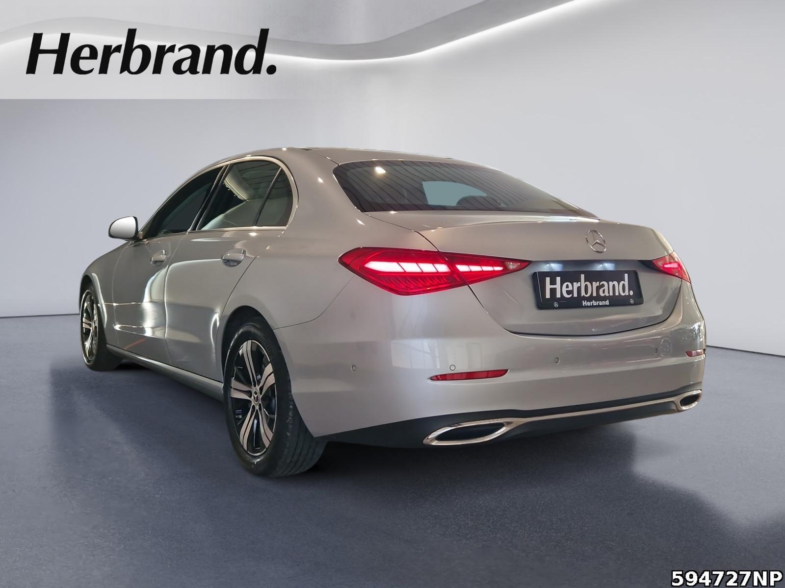 Fahrzeugabbildung Mercedes-Benz C 180 Avantgarde AHK 360° LED Ambiente CarPlay