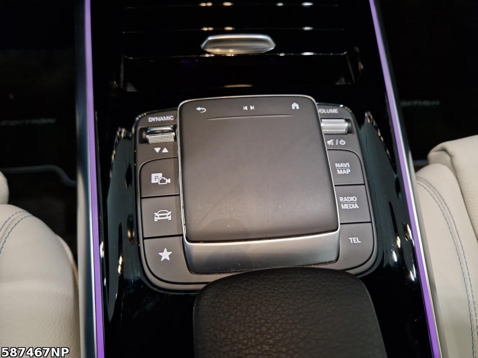 Fahrzeugabbildung Mercedes-Benz EQA Electric Art Edition 1 Ambi Sound Pano