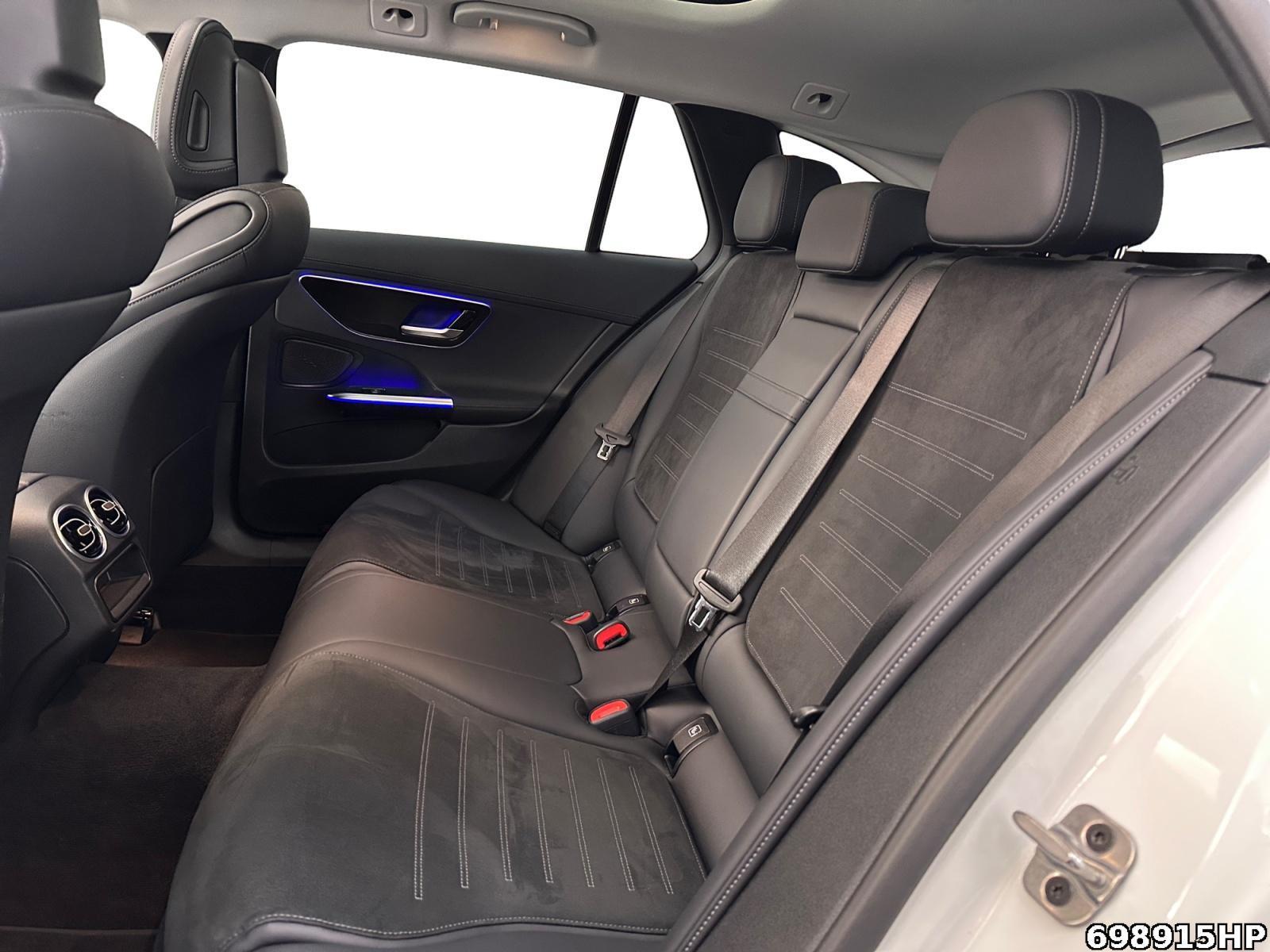 Fahrzeugabbildung Mercedes-Benz C 180 T AMG Line Night-Paket AHK Pano Kamera