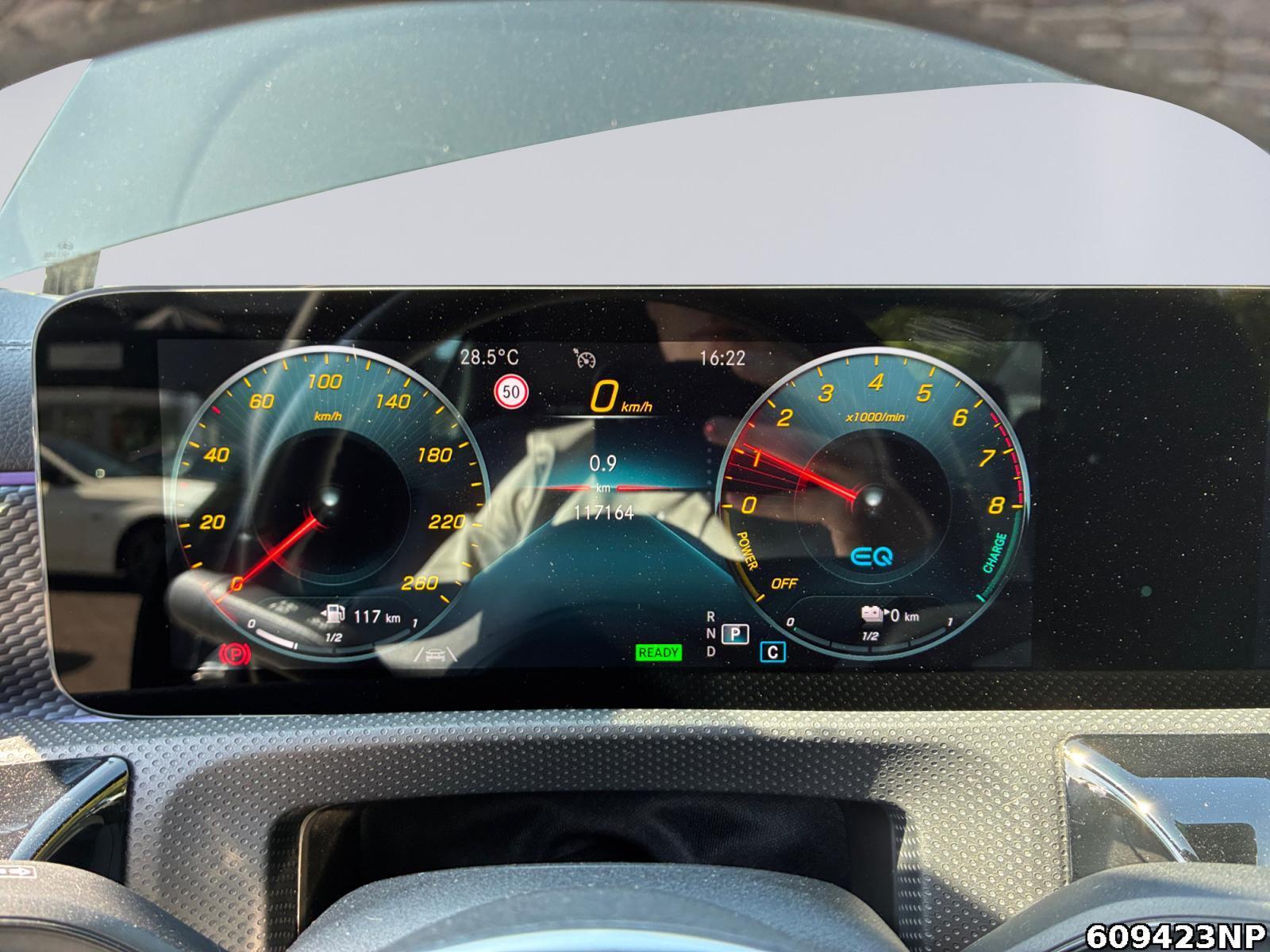 Fahrzeugabbildung Mercedes-Benz CLA 250 e Coupé Progressive Pano Carplay Ambient