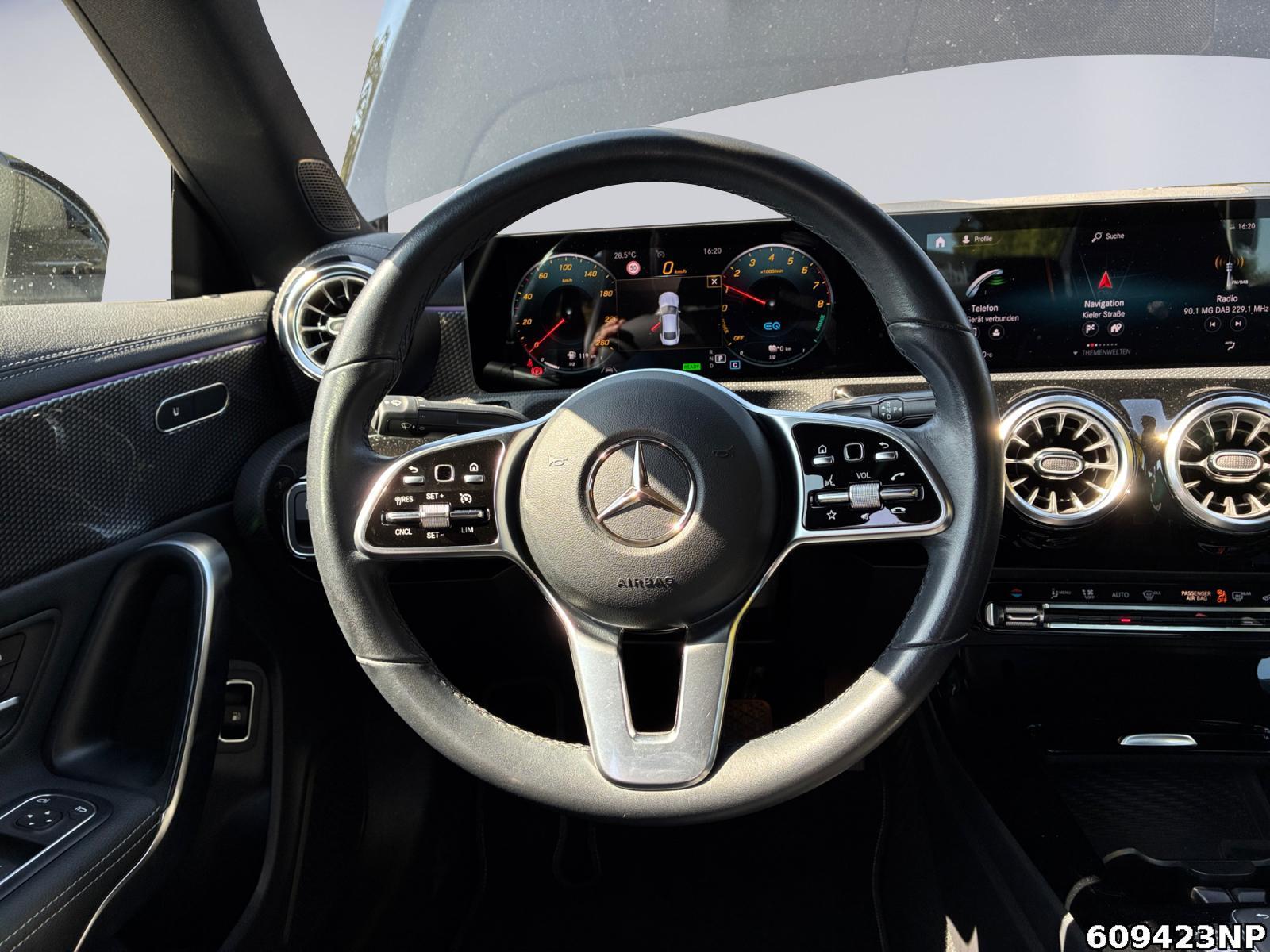 Fahrzeugabbildung Mercedes-Benz CLA 250 e Coupé Progressive Pano Carplay Ambient