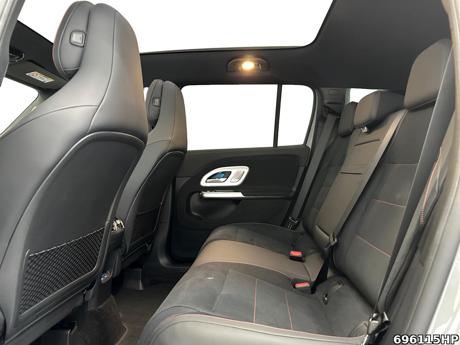 Fahrzeugabbildung Mercedes-Benz GLB 250 +AMG-LINE+NIGHT+BURMESTER+HEAD-UP+