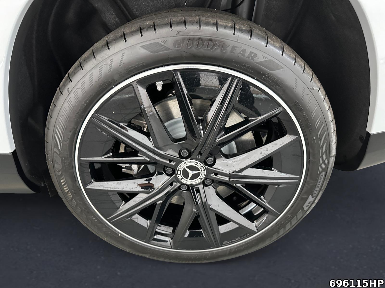 Fahrzeugabbildung Mercedes-Benz GLB 250 +AMG-LINE+NIGHT+BURMESTER+HEAD-UP+