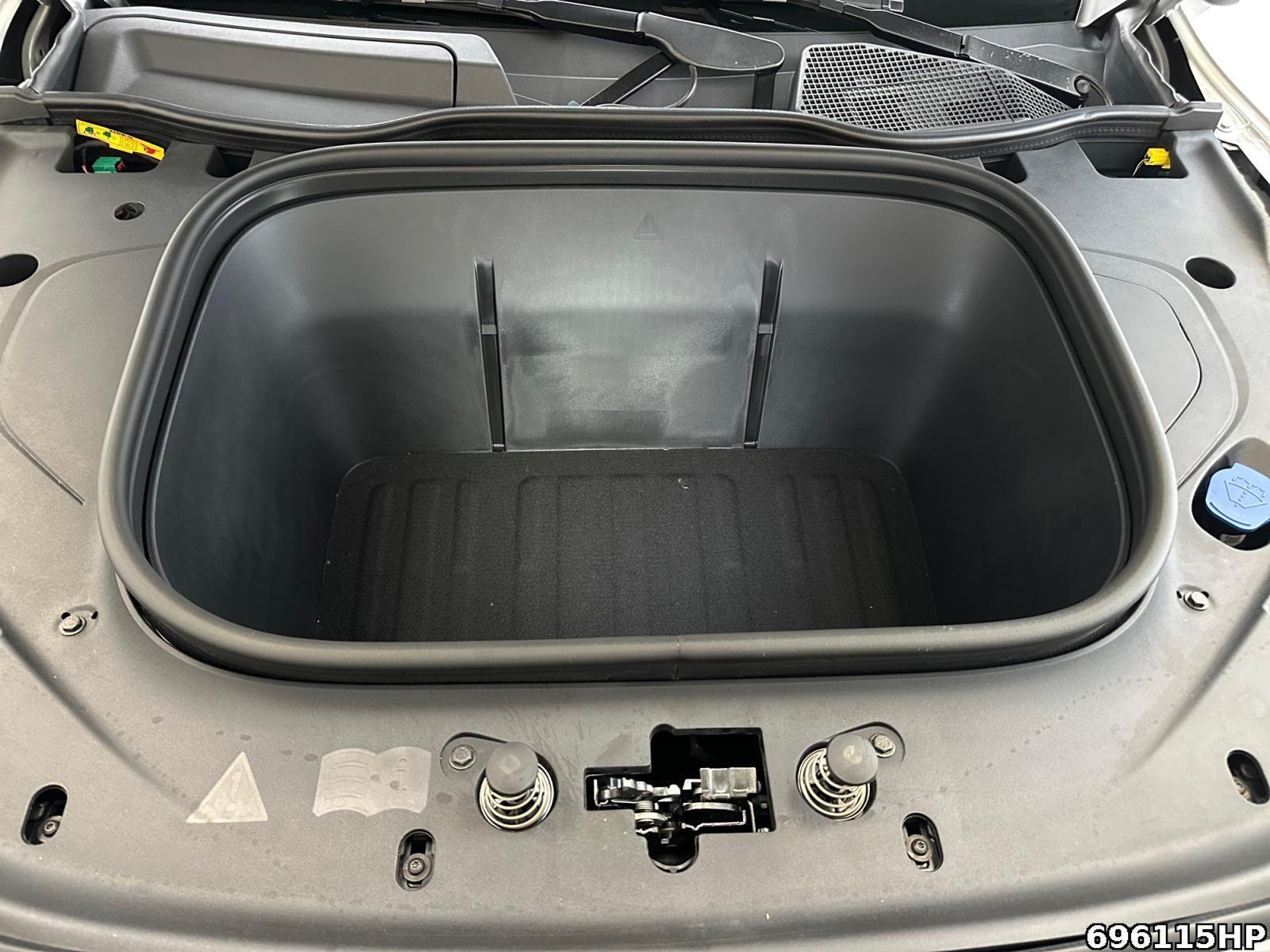 Fahrzeugabbildung Mercedes-Benz GLB 250 +AMG-LINE+NIGHT+BURMESTER+HEAD-UP+