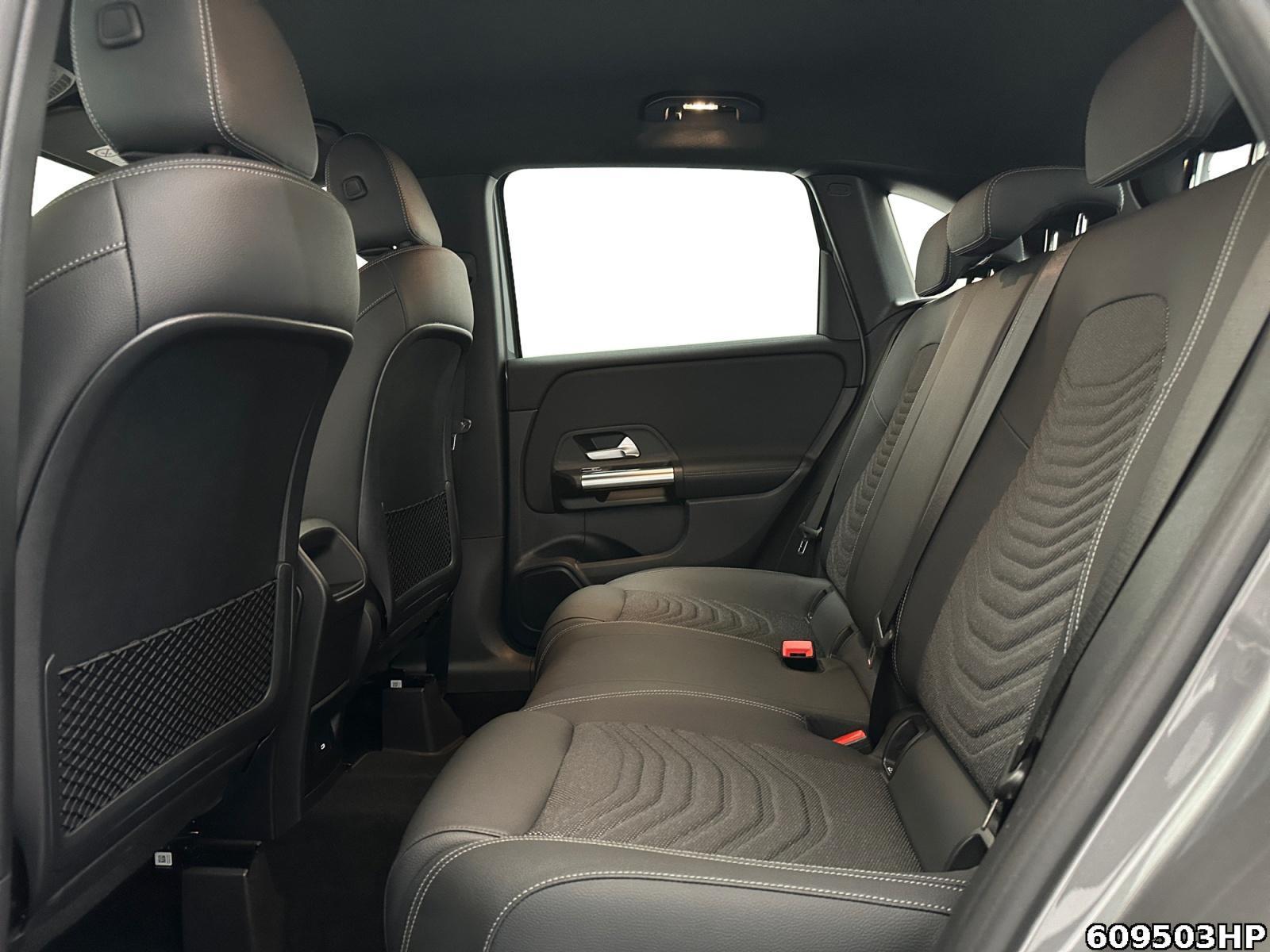 Fahrzeugabbildung Mercedes-Benz B 200 Progressive Kamera AHK Spurhalte CarPlay