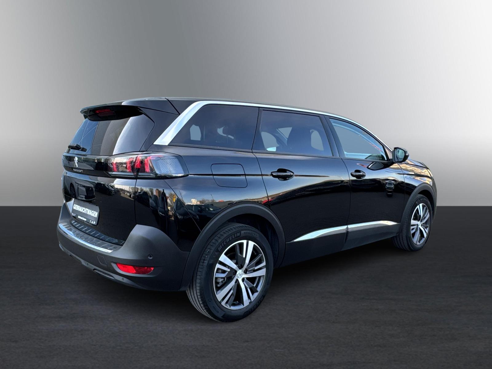 Fahrzeugabbildung Peugeot 5008 Allure 7 SITZER+NAVI+CARPLAY