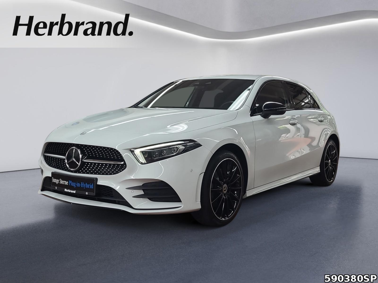 Mercedes-Benz A 250 AMG MultiBeam 360° 19
