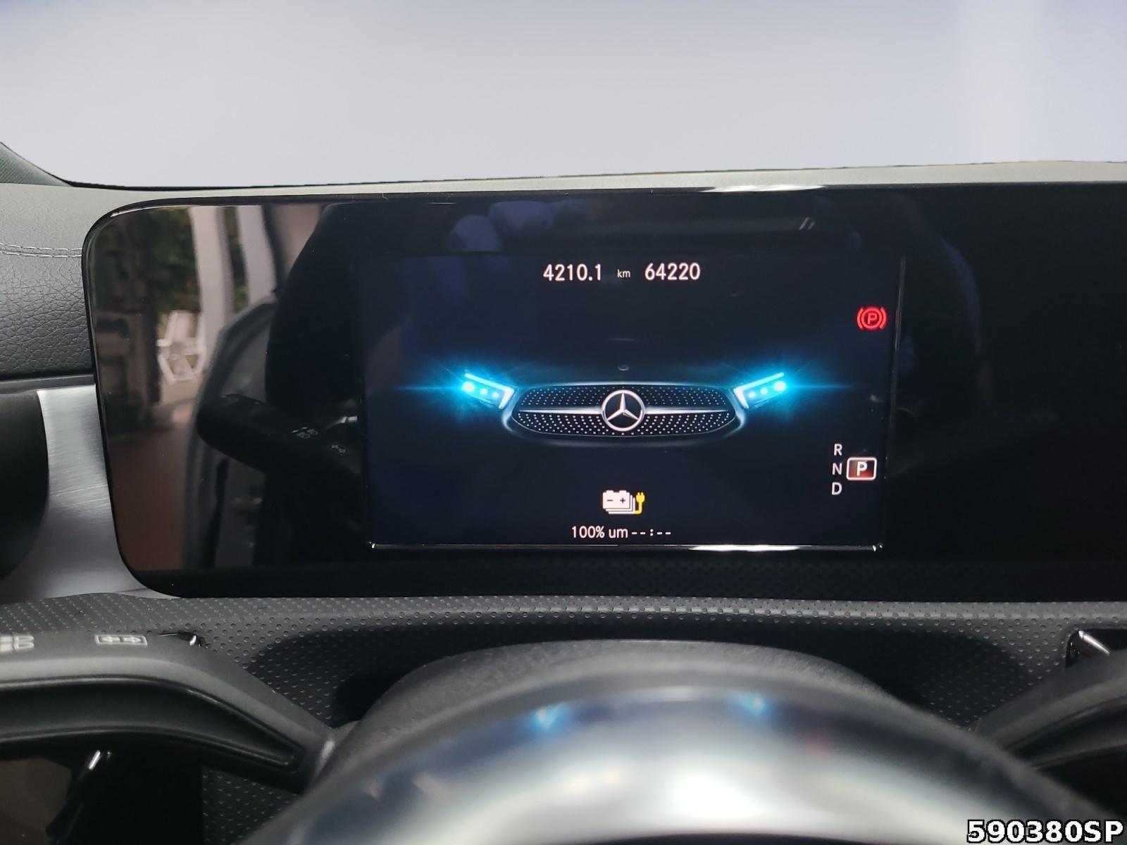 Fahrzeugabbildung Mercedes-Benz A 250 AMG MultiBeam 360° 19