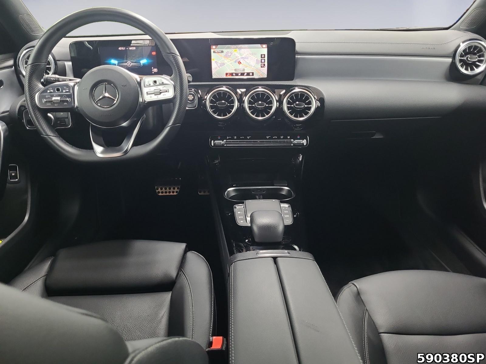 Fahrzeugabbildung Mercedes-Benz A 250 AMG MultiBeam 360° 19