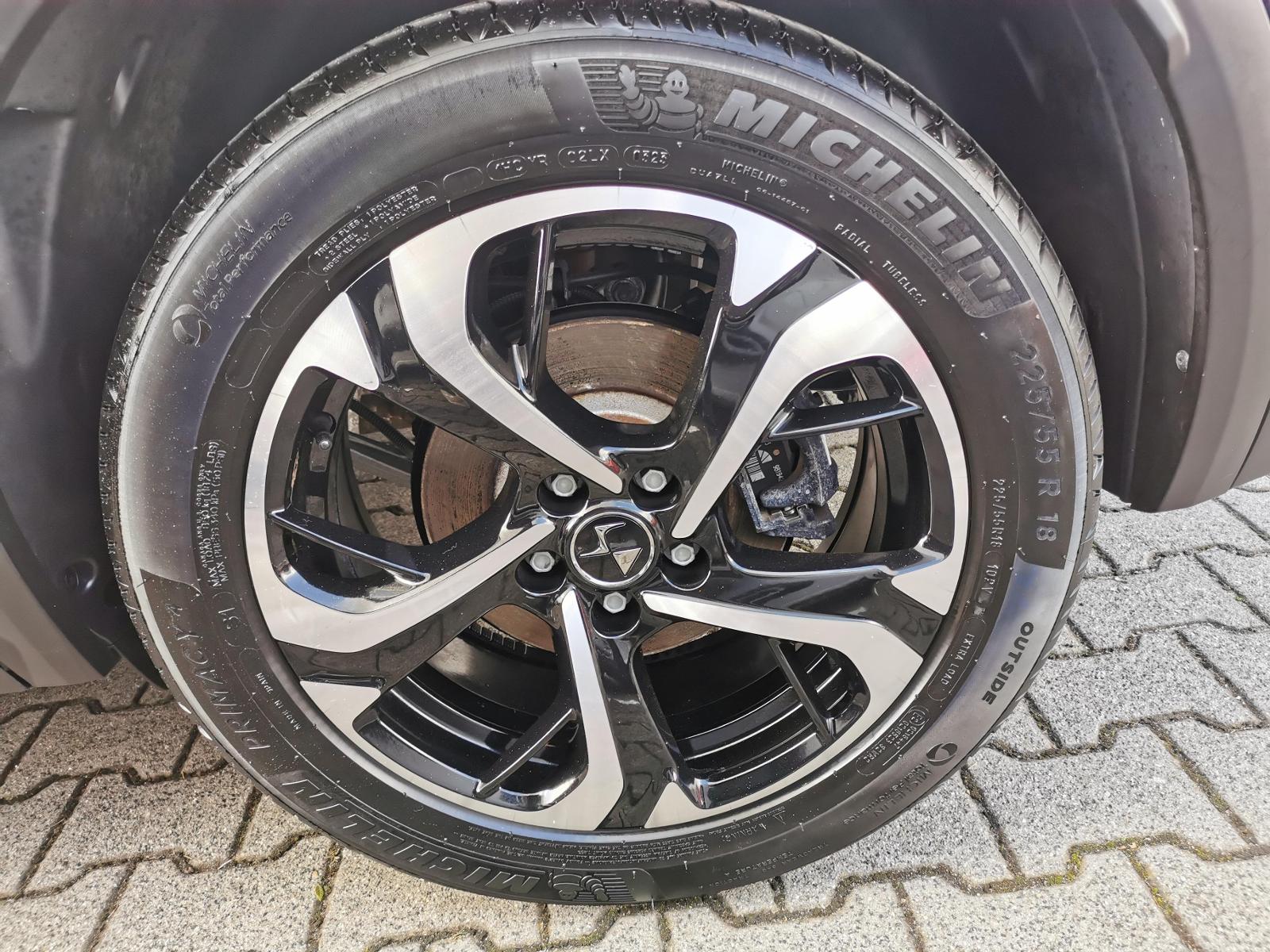 Fahrzeugabbildung DS Automobiles DS7 Crossback 1.5 BlueHDi 130 FAP, Bastille+