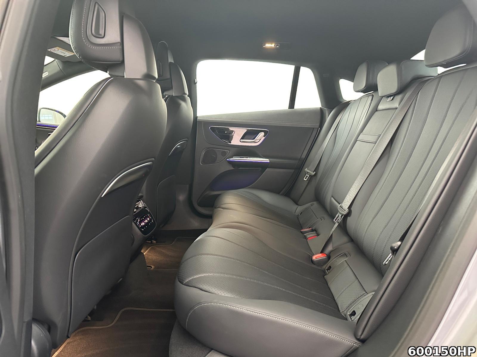 Fahrzeugabbildung Mercedes-Benz EQE Electric Art Memory DISTRONIC KEYLESS