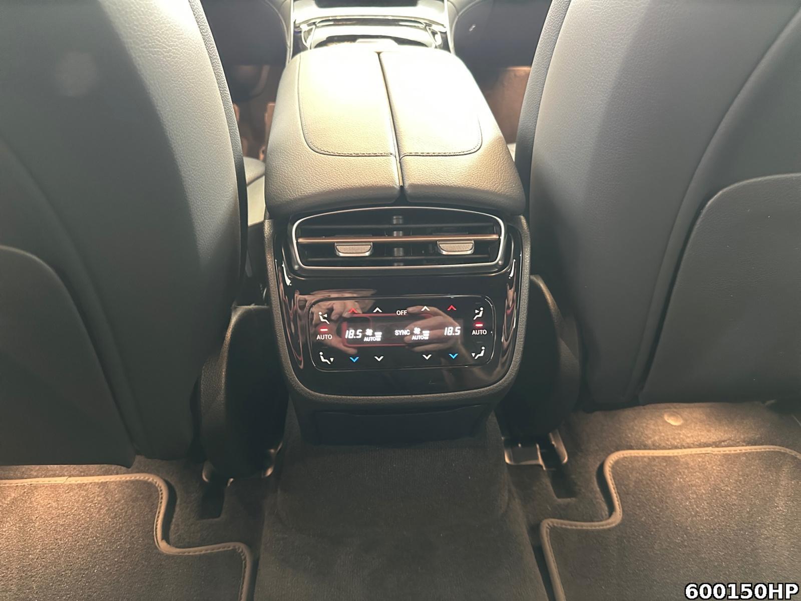 Fahrzeugabbildung Mercedes-Benz EQE Electric Art Memory DISTRONIC KEYLESS