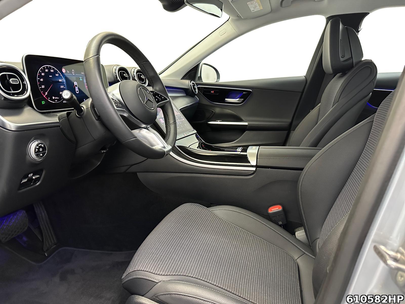 Fahrzeugabbildung Mercedes-Benz C 220 d Avantgarde Kamera Totw Ambiente CarPlay