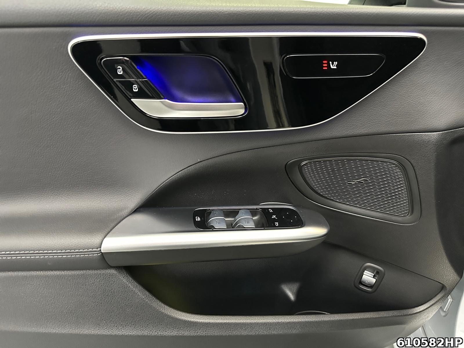Fahrzeugabbildung Mercedes-Benz C 220 d Avantgarde Kamera Totw Ambiente CarPlay
