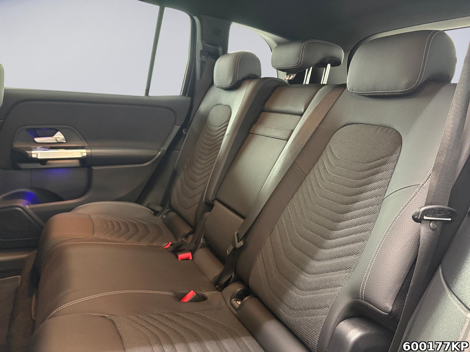 Fahrzeugabbildung Mercedes-Benz GLB 200 Progressive AHK Kamera Ambiente Distroni