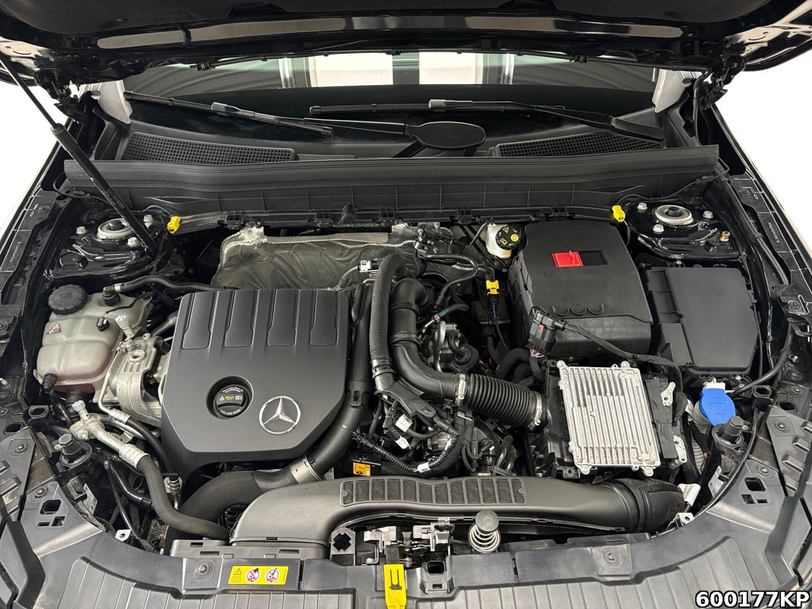 Fahrzeugabbildung Mercedes-Benz GLB 200 Progressive AHK Kamera Ambiente Distroni