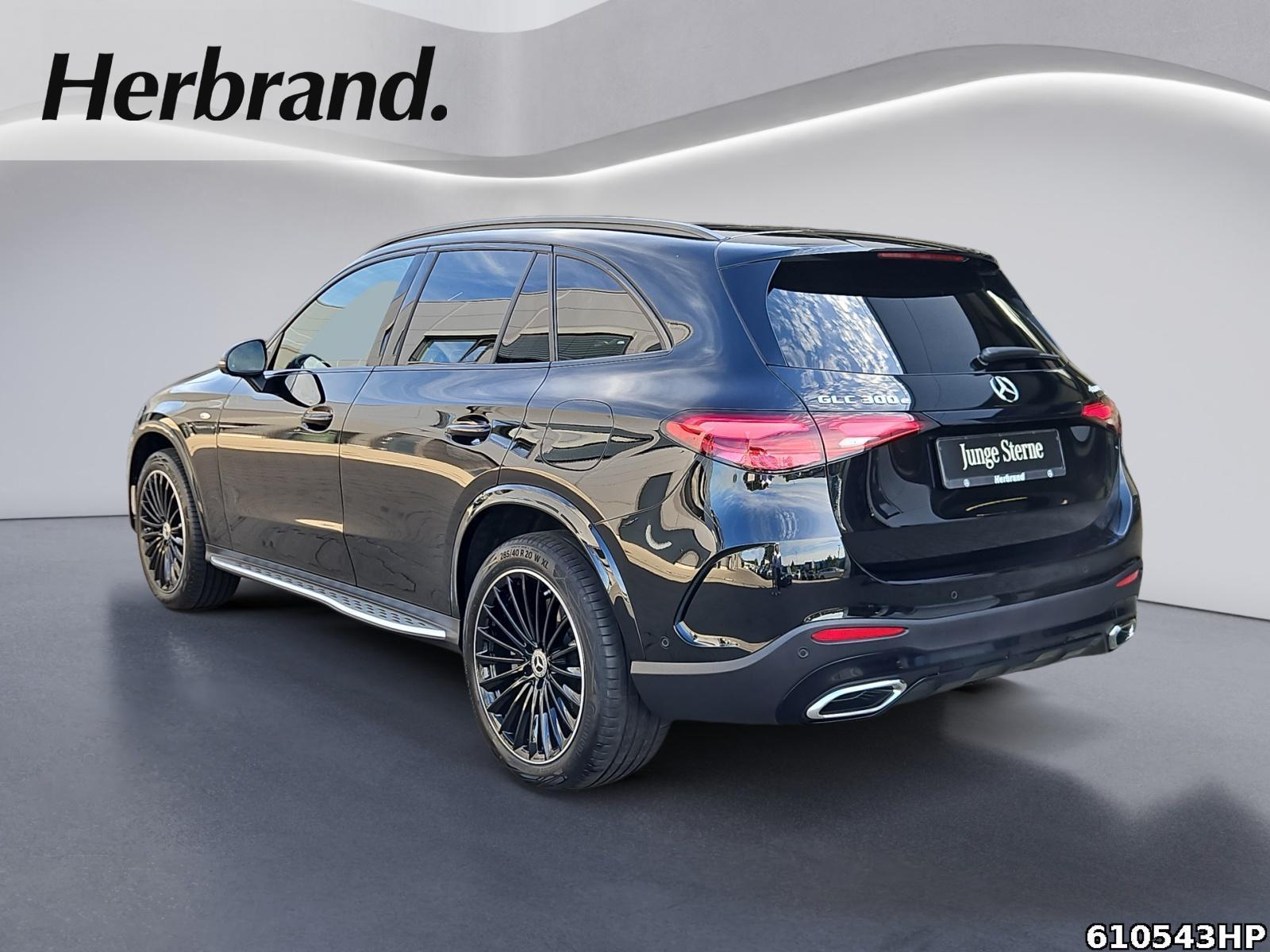 Fahrzeugabbildung Mercedes-Benz GLC 300 e 4M AMG Line Panorama Burmester AHK 20