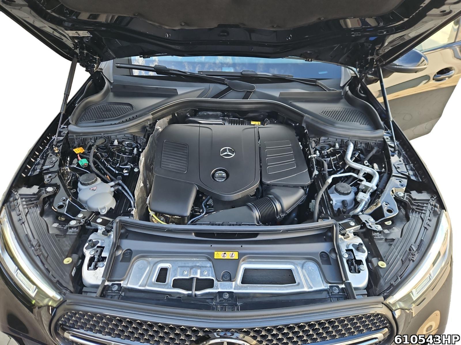 Fahrzeugabbildung Mercedes-Benz GLC 300 e 4M AMG Line Panorama Burmester AHK 20