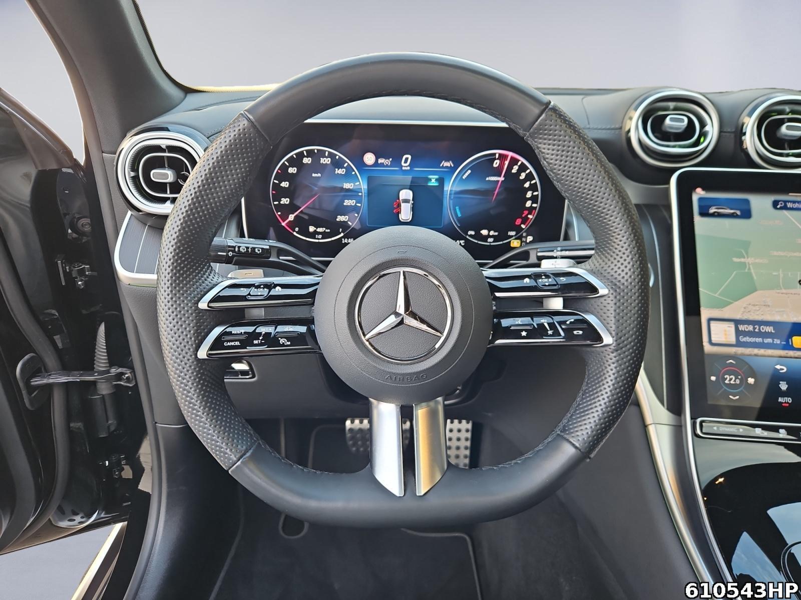 Fahrzeugabbildung Mercedes-Benz GLC 300 e 4M AMG Line Panorama Burmester AHK 20
